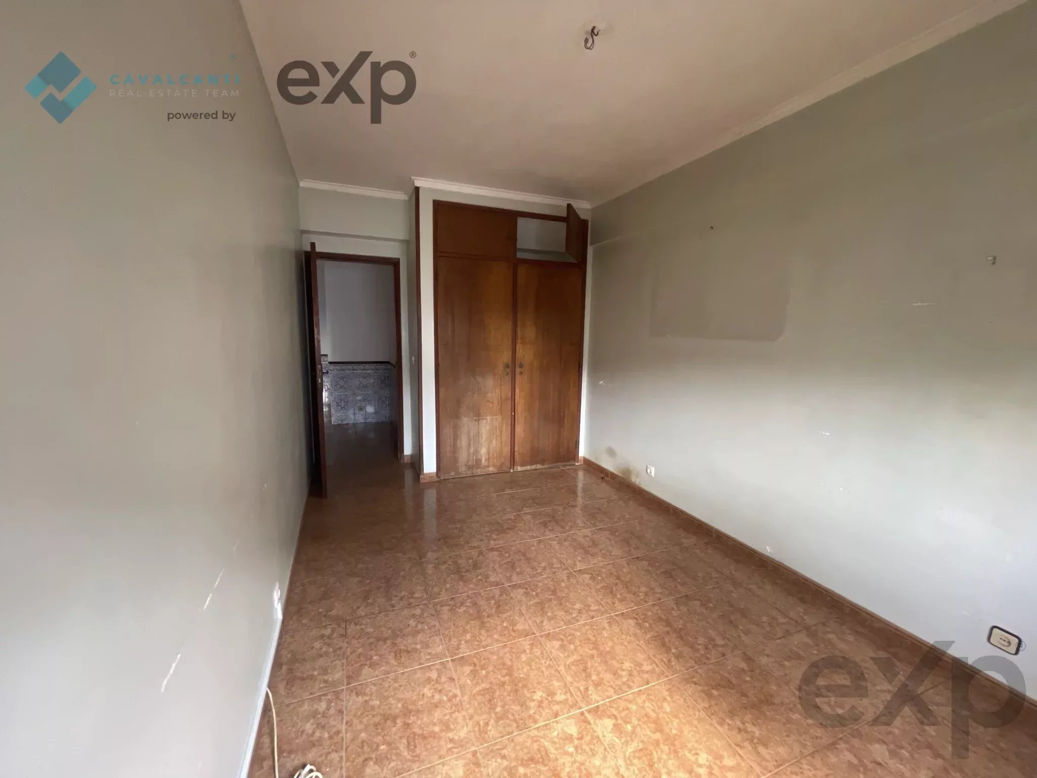 Amadora - Casal de São Brás - T3 Grandes Áreas com Excelente Potencial 87252677 image 60