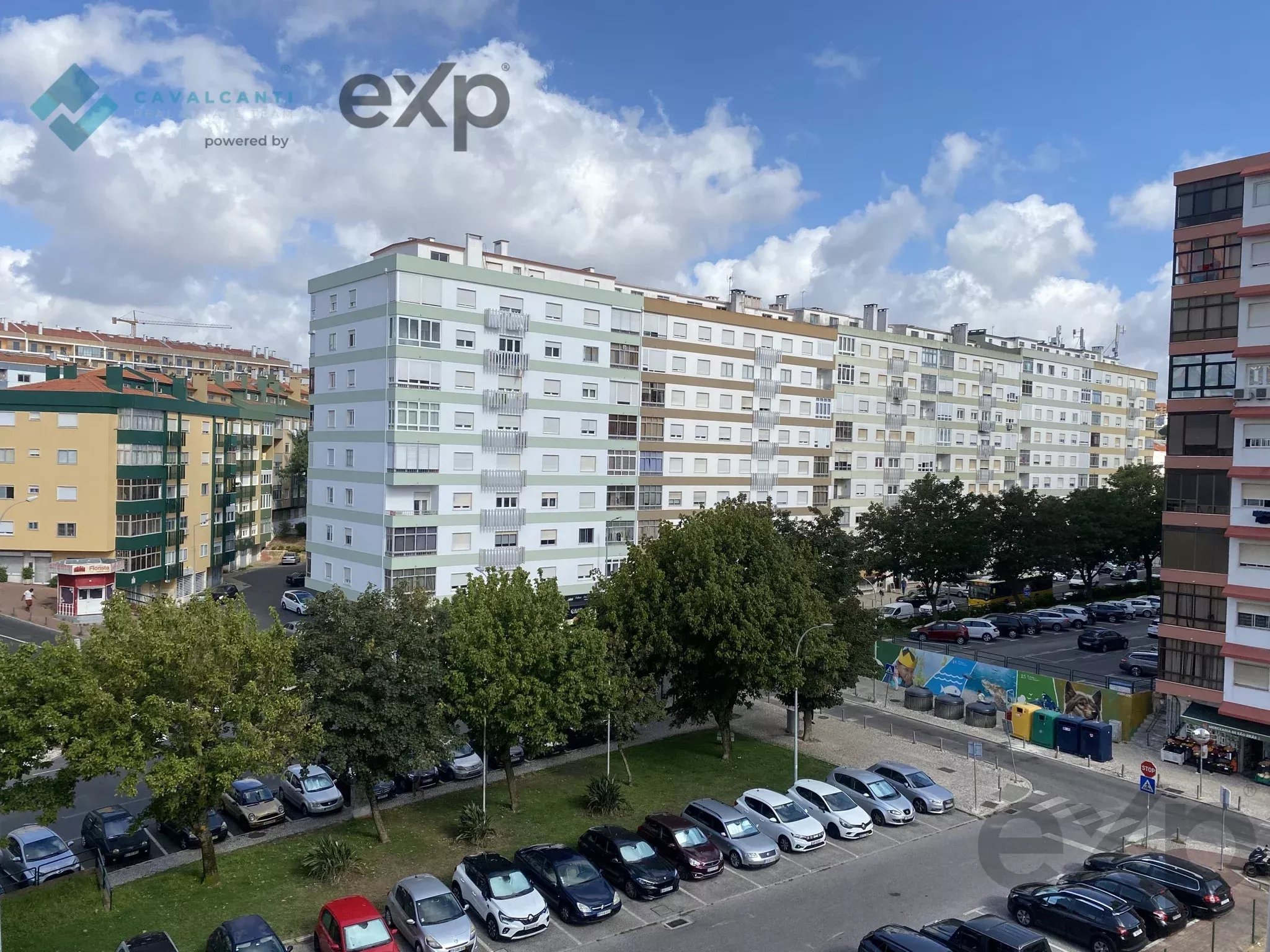 Amadora - Casal de São Brás - T3 Grandes Áreas com Excelente Potencial 87252677 image 82