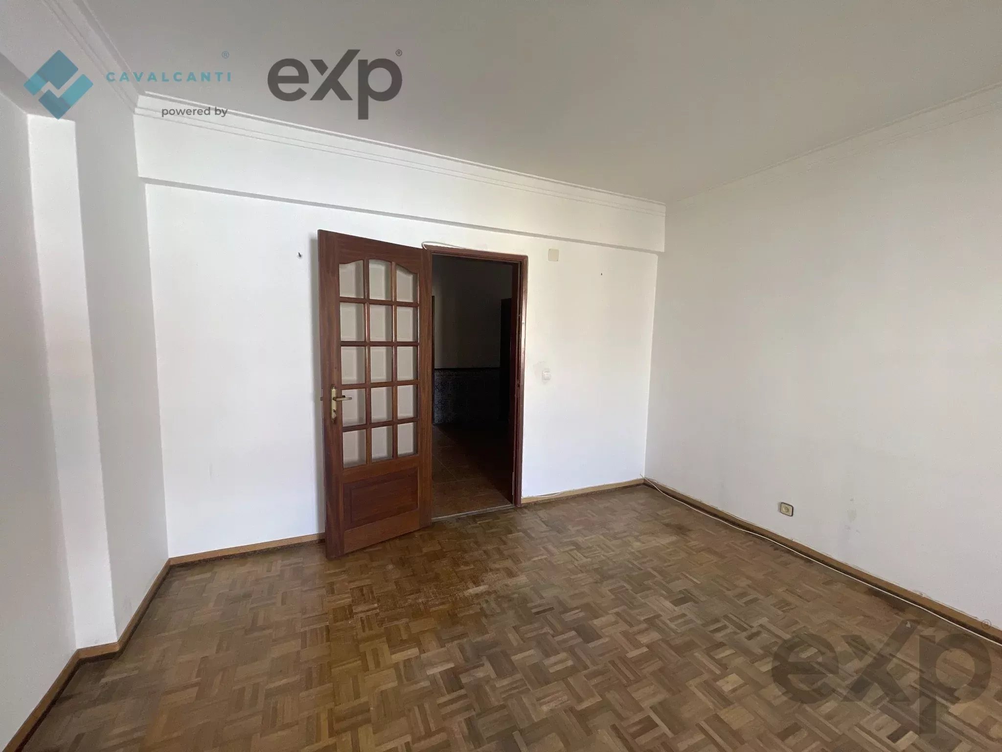 Amadora - Casal de São Brás - T3 Grandes Áreas com Excelente Potencial 87252677 image 24