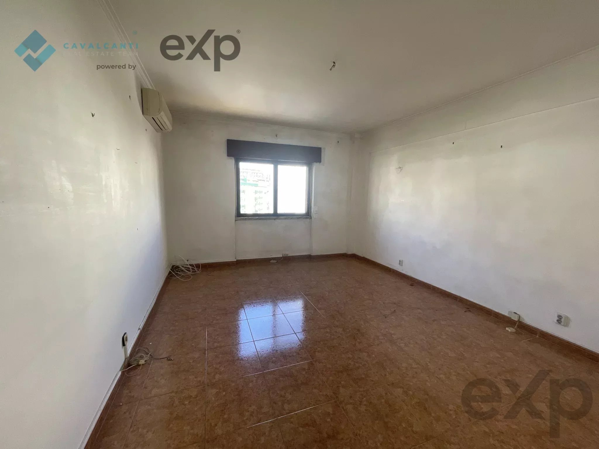 Amadora - Casal de São Brás - T3 Grandes Áreas com Excelente Potencial 87252677 image 68