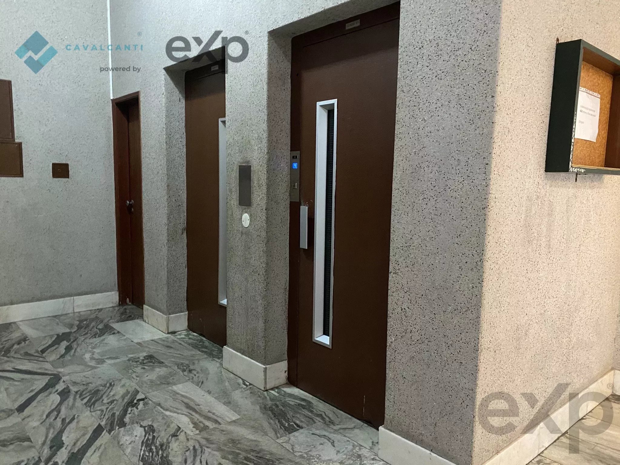 Apartamento T3 Grandes Áreas com Excelente Potencial