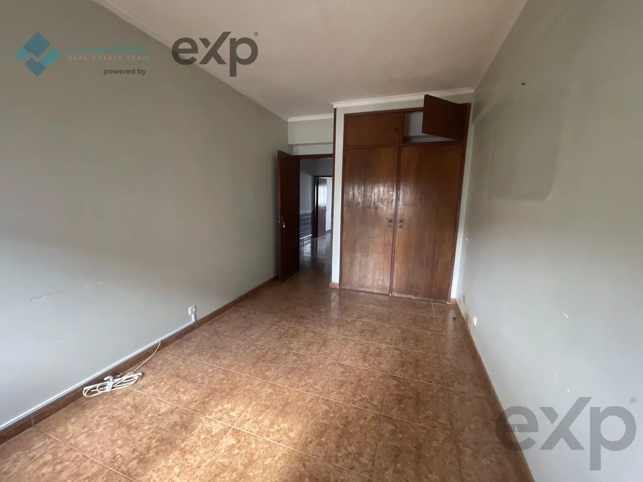 Amadora - Casal de São Brás - T3 Grandes Áreas com Excelente Potencial 87252677 image 59