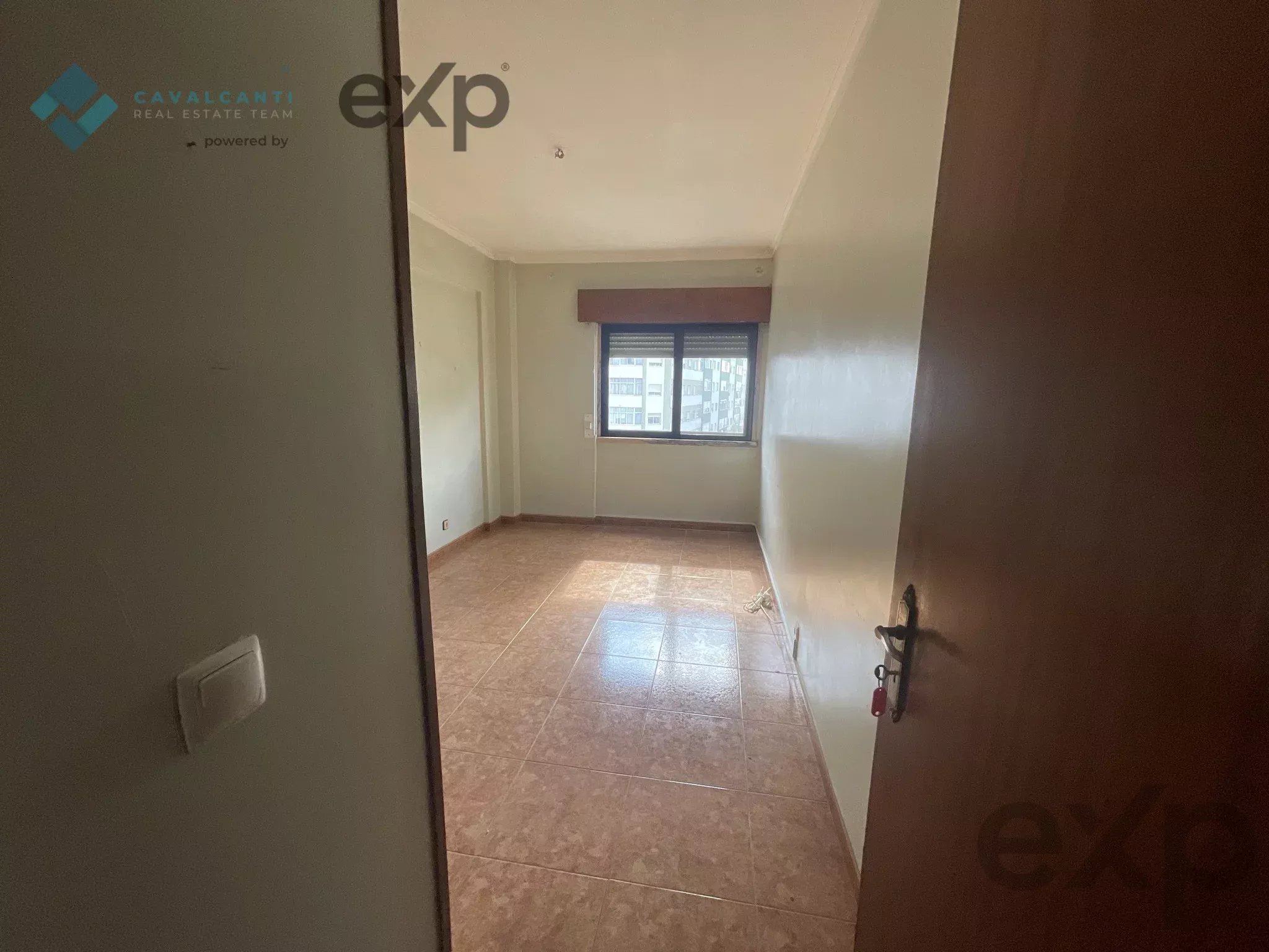 Amadora - Casal de São Brás - T3 Grandes Áreas com Excelente Potencial 87252677 image 56