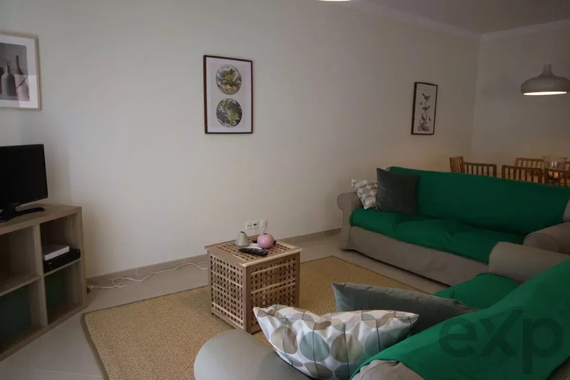 Moradia para alugar em Moncarapacho e Fuseta, 157 m²