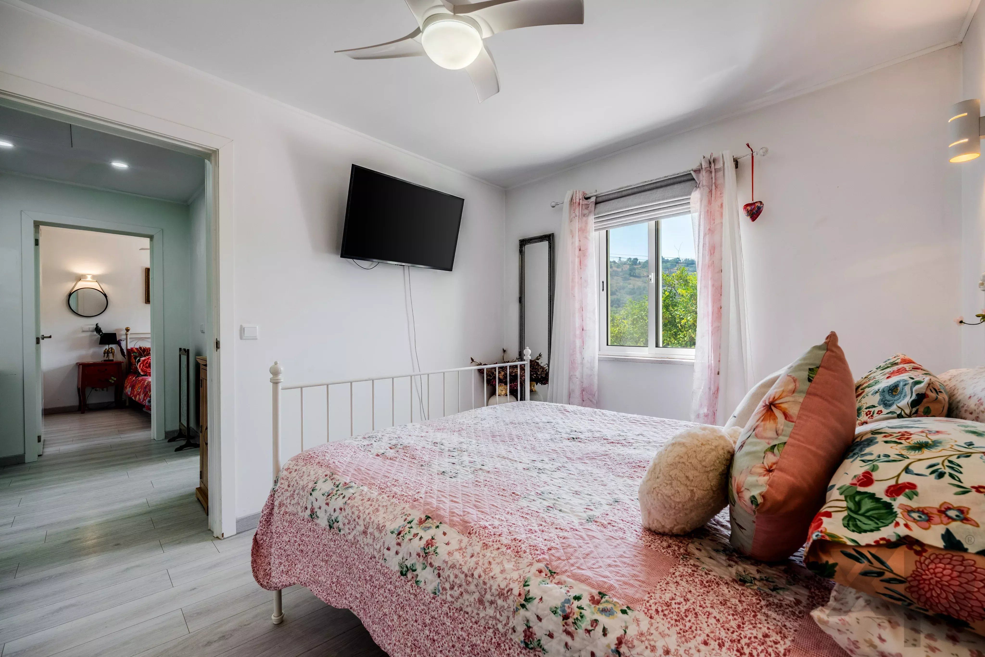 Casa lindamente renovada de 2 quartos com jardim paisagístico e cabana de madeira entre Messines e Silves 87259336 image 11