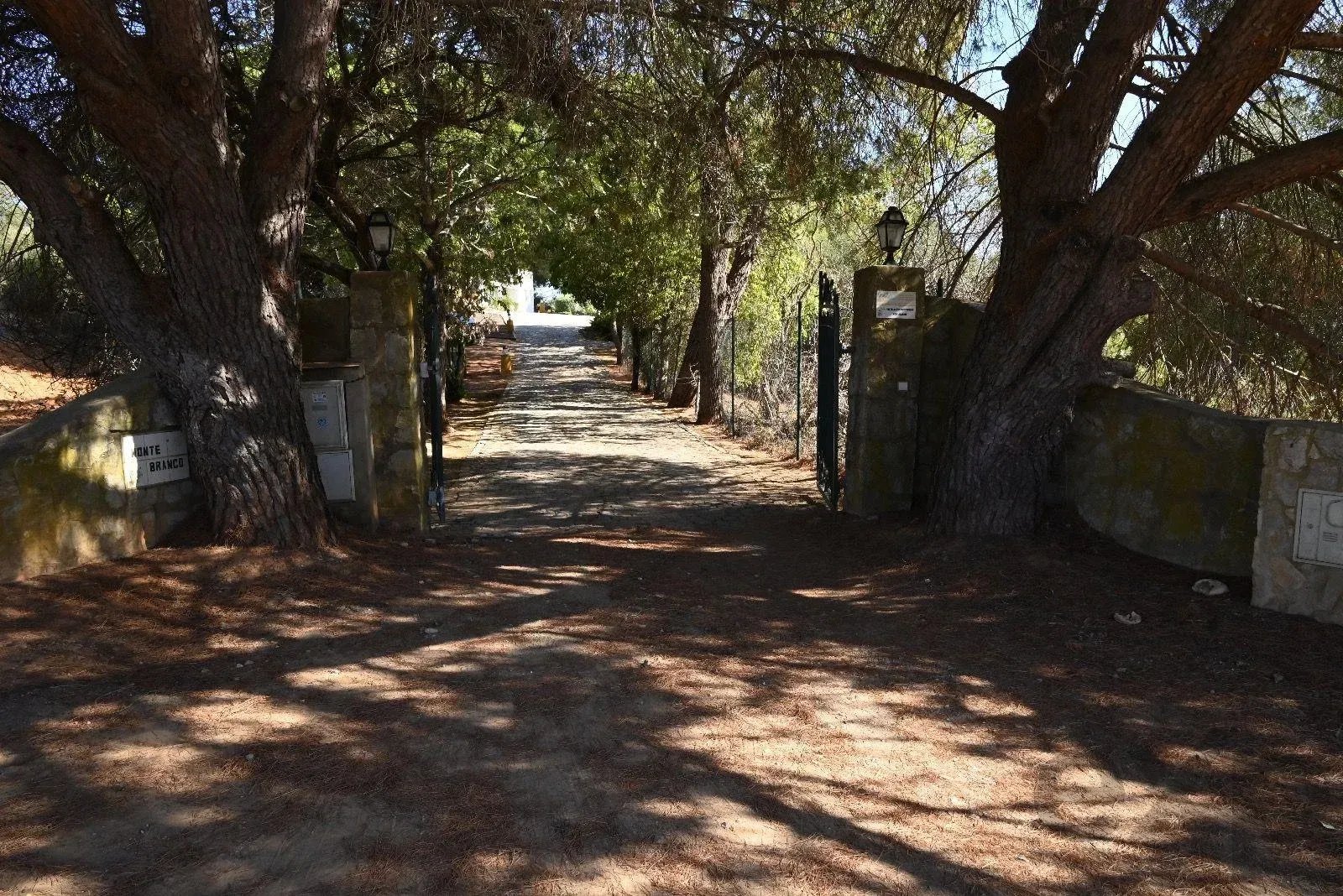 Loja de comércio à venda em Albufeira e Olhos de Água, 211 m²