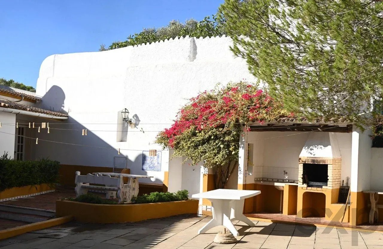 Loja de comércio à venda em Albufeira e Olhos de Água, 211 m²