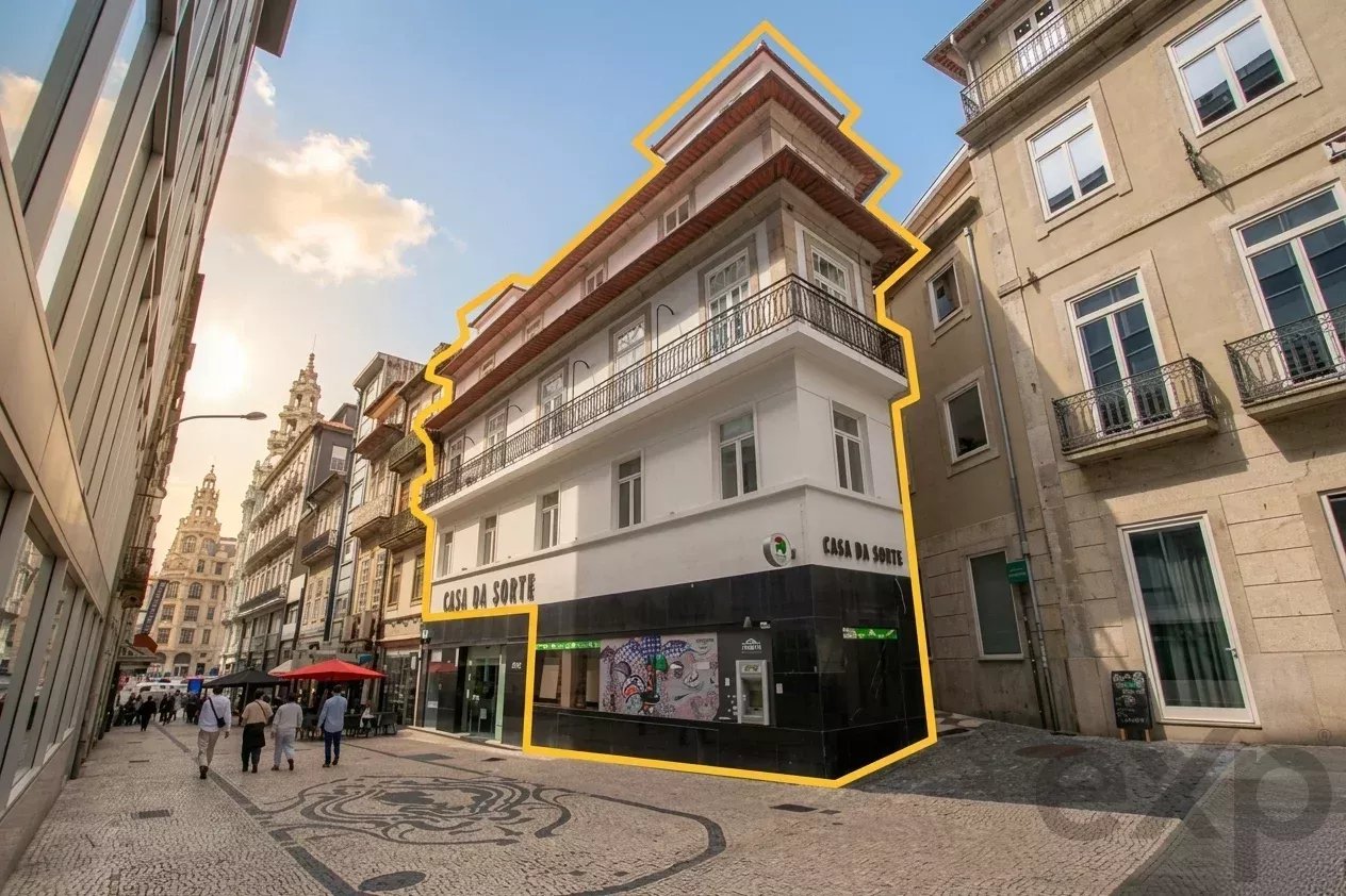 Building for sale in Porto, 188 m²