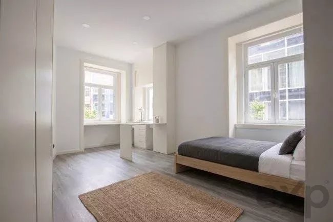 Building for sale in Porto, 188 m²