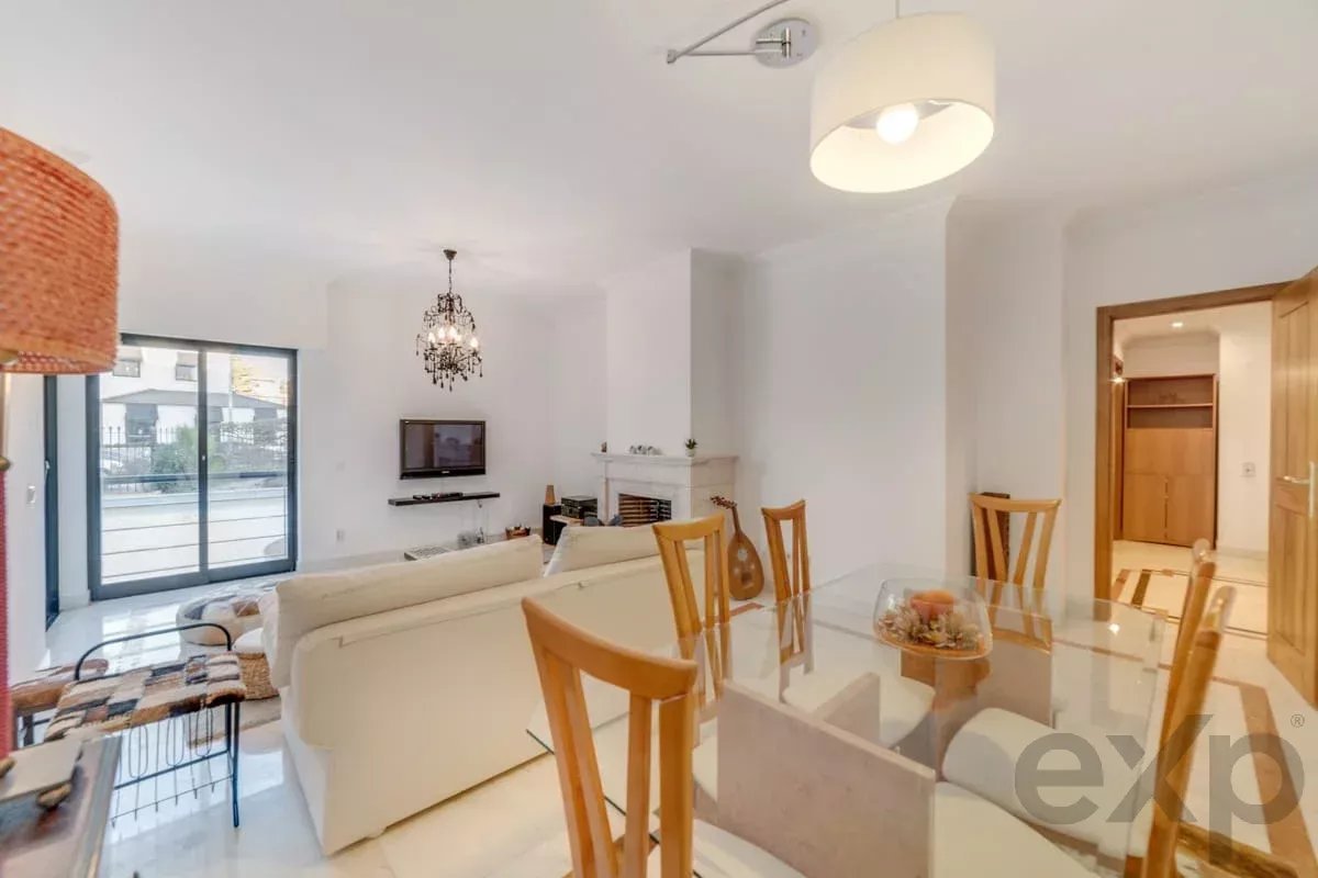 Apartamento para alugar em Cascais e Estoril, 115 m²