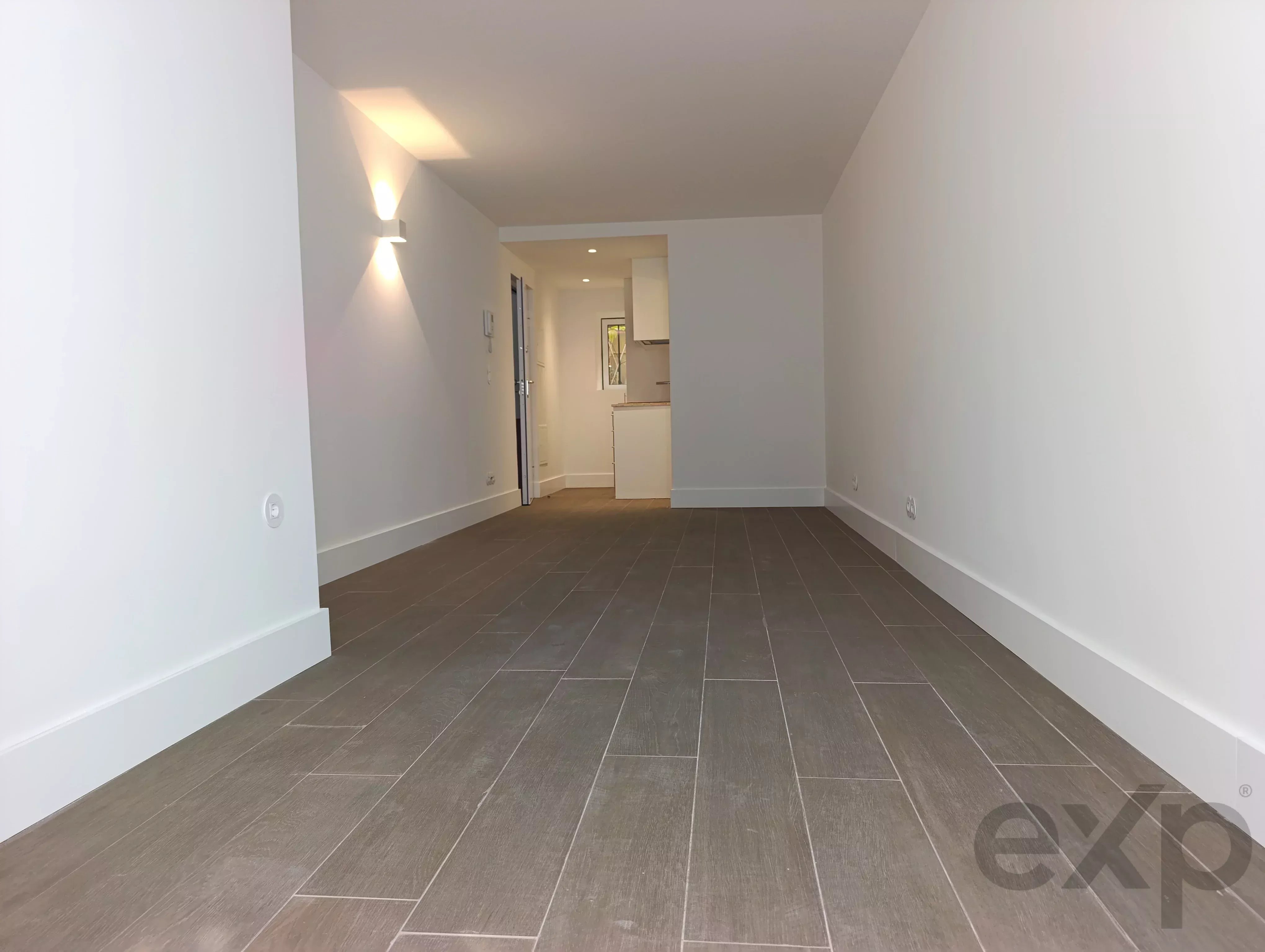 Apartamento T0 Novo a Estrear na Lapa | Junto à Basílica da Estrela