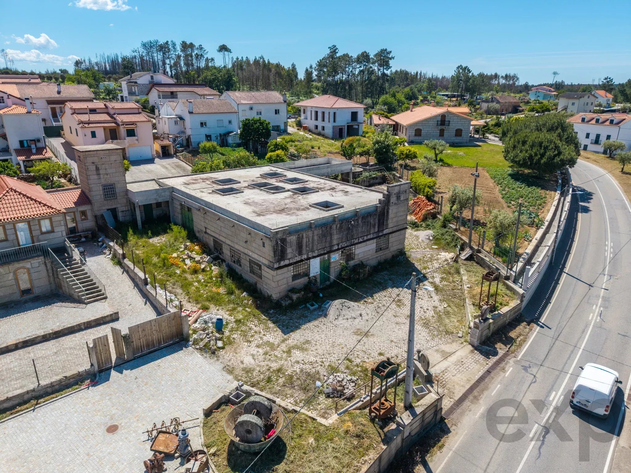 Armazéns for sale in Santiago, 324 m²