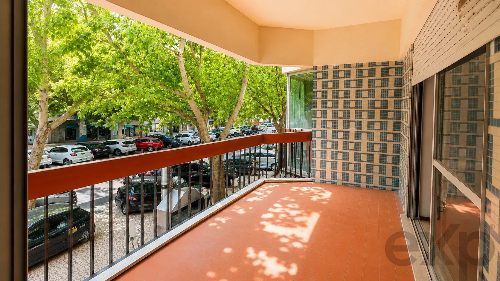 Three‑bedroom flat of 100 m² in the Liceu neighbourhood, Setúbal 87275069 image 11