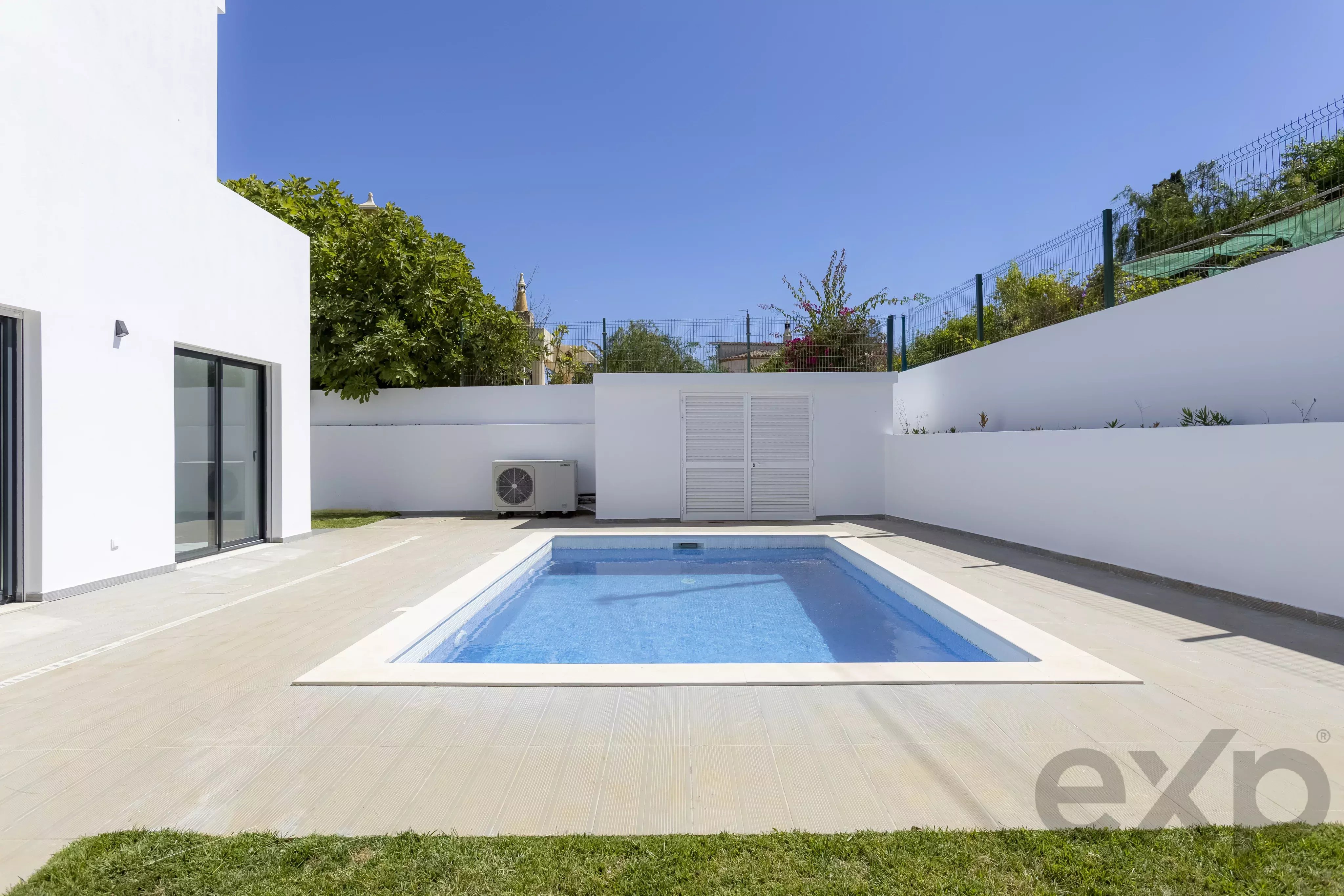 New Detached House with Private Pool, Just Steps from Meia Praia, Lagos 87275937 image 9