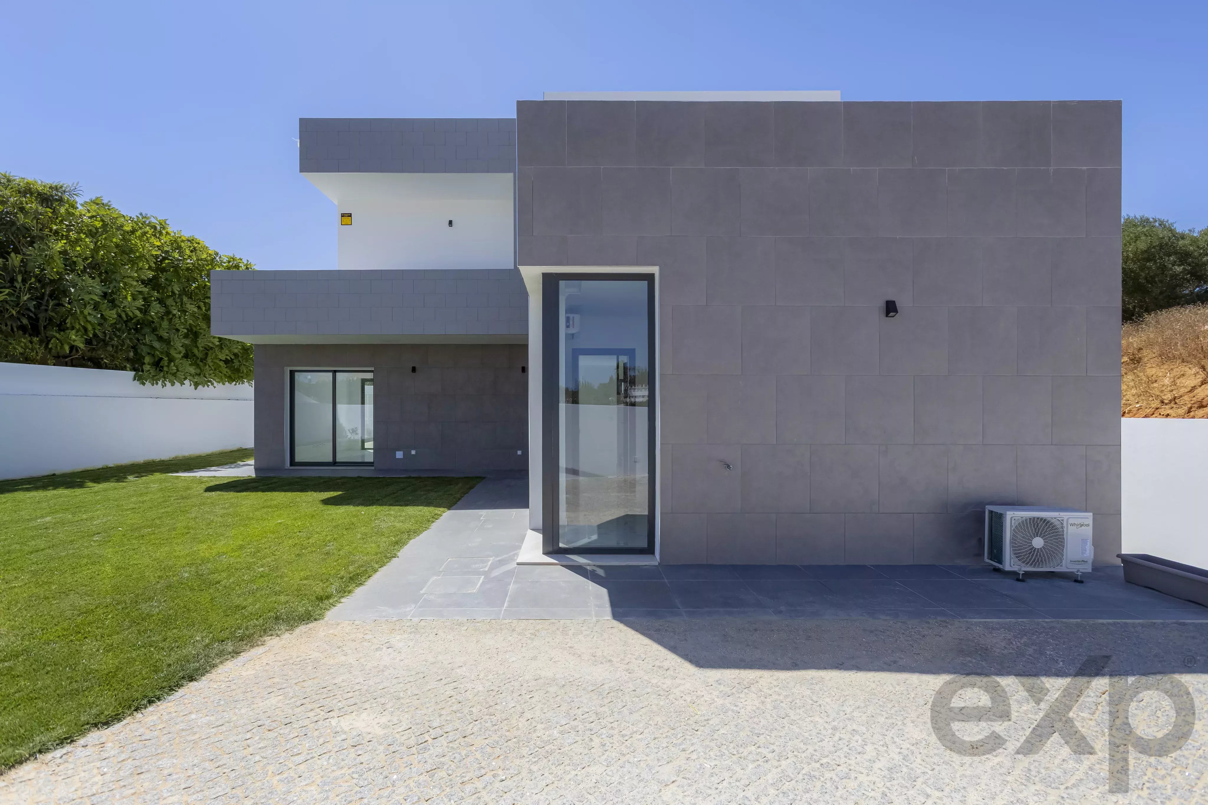 New Detached House with Private Pool, Just Steps from Meia Praia, Lagos 87275937 image 44
