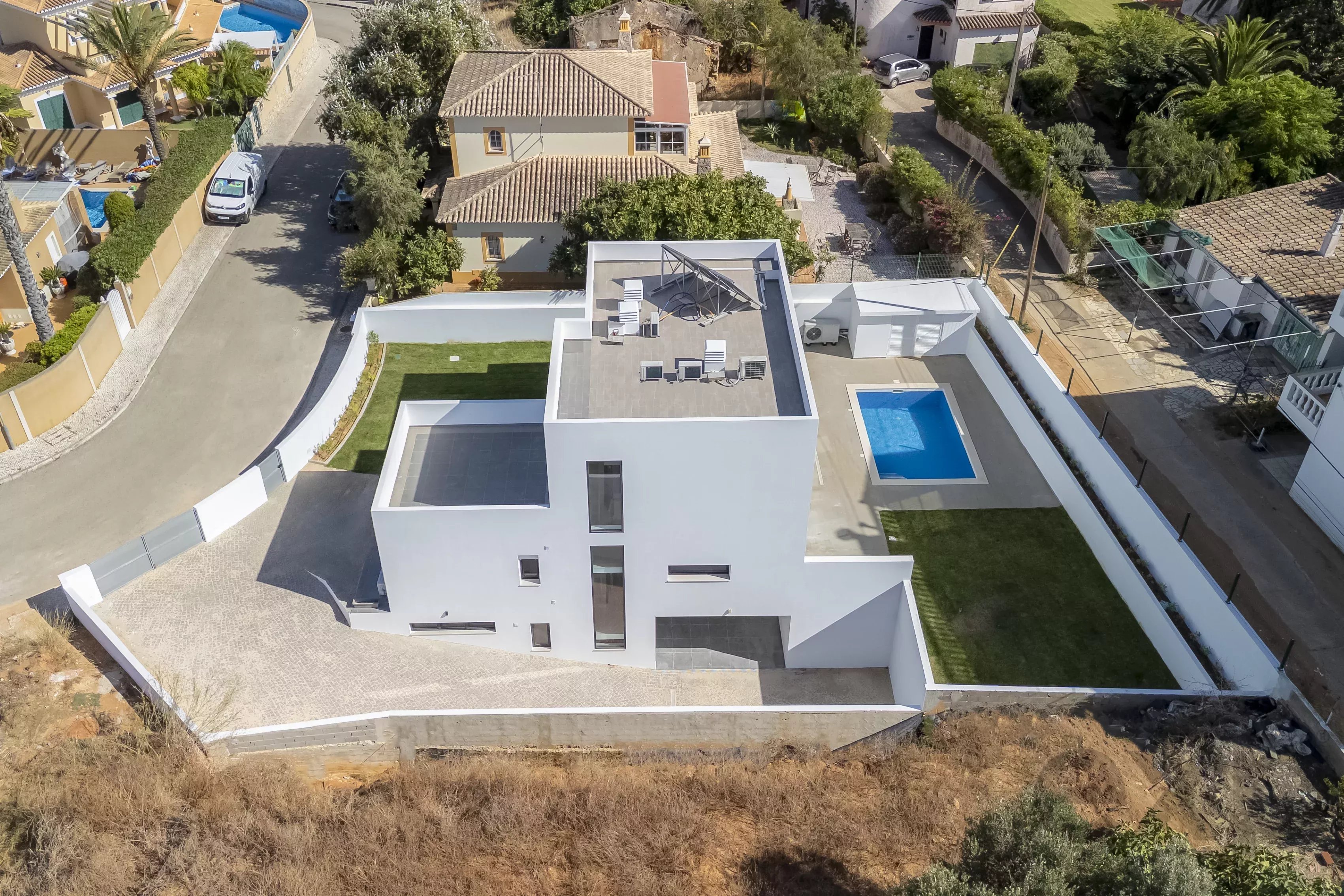 New Detached House with Private Pool, Just Steps from Meia Praia, Lagos 87275937 image 49