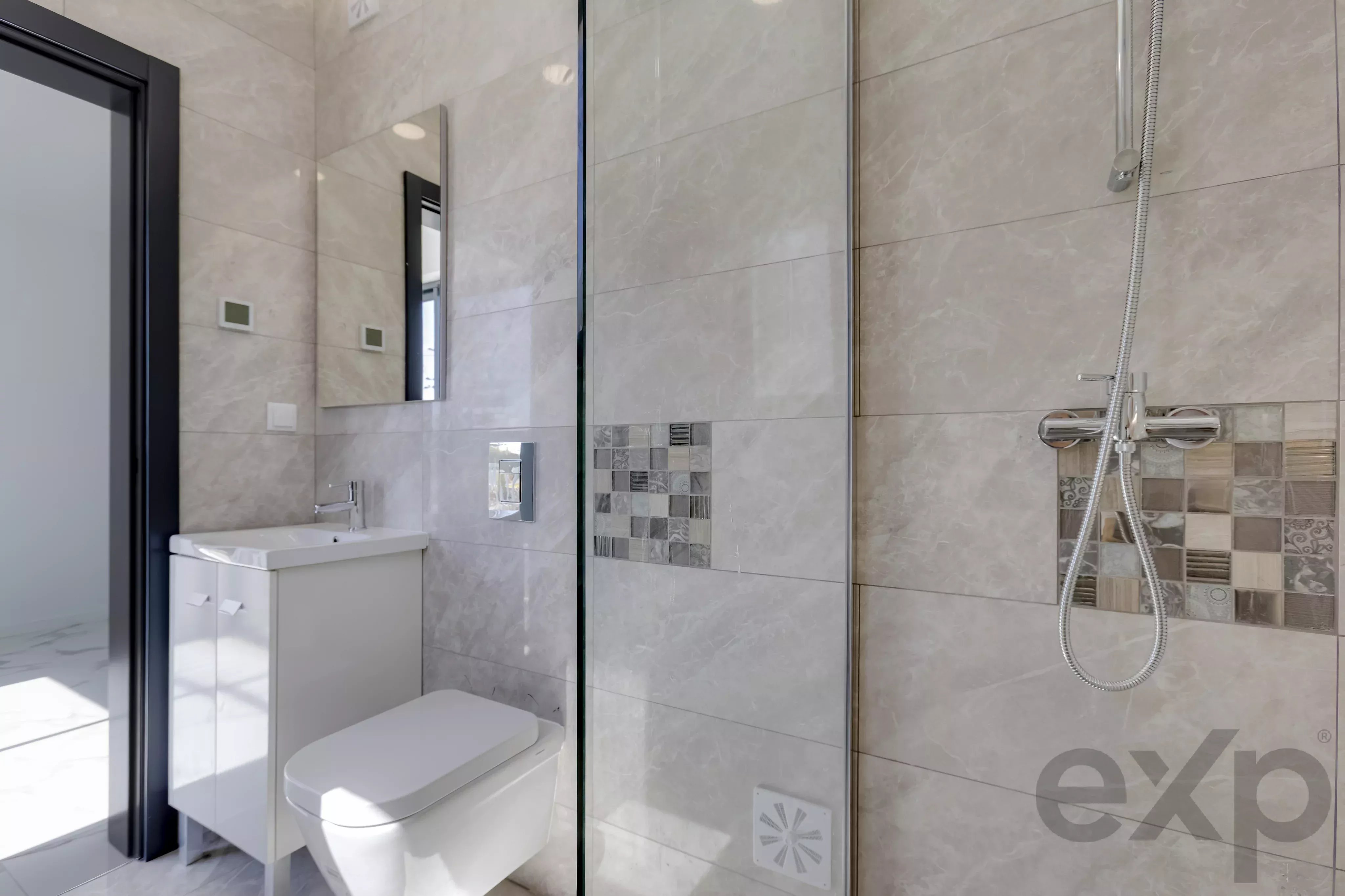 New Detached House with Private Pool, Just Steps from Meia Praia, Lagos 87275937 image 30