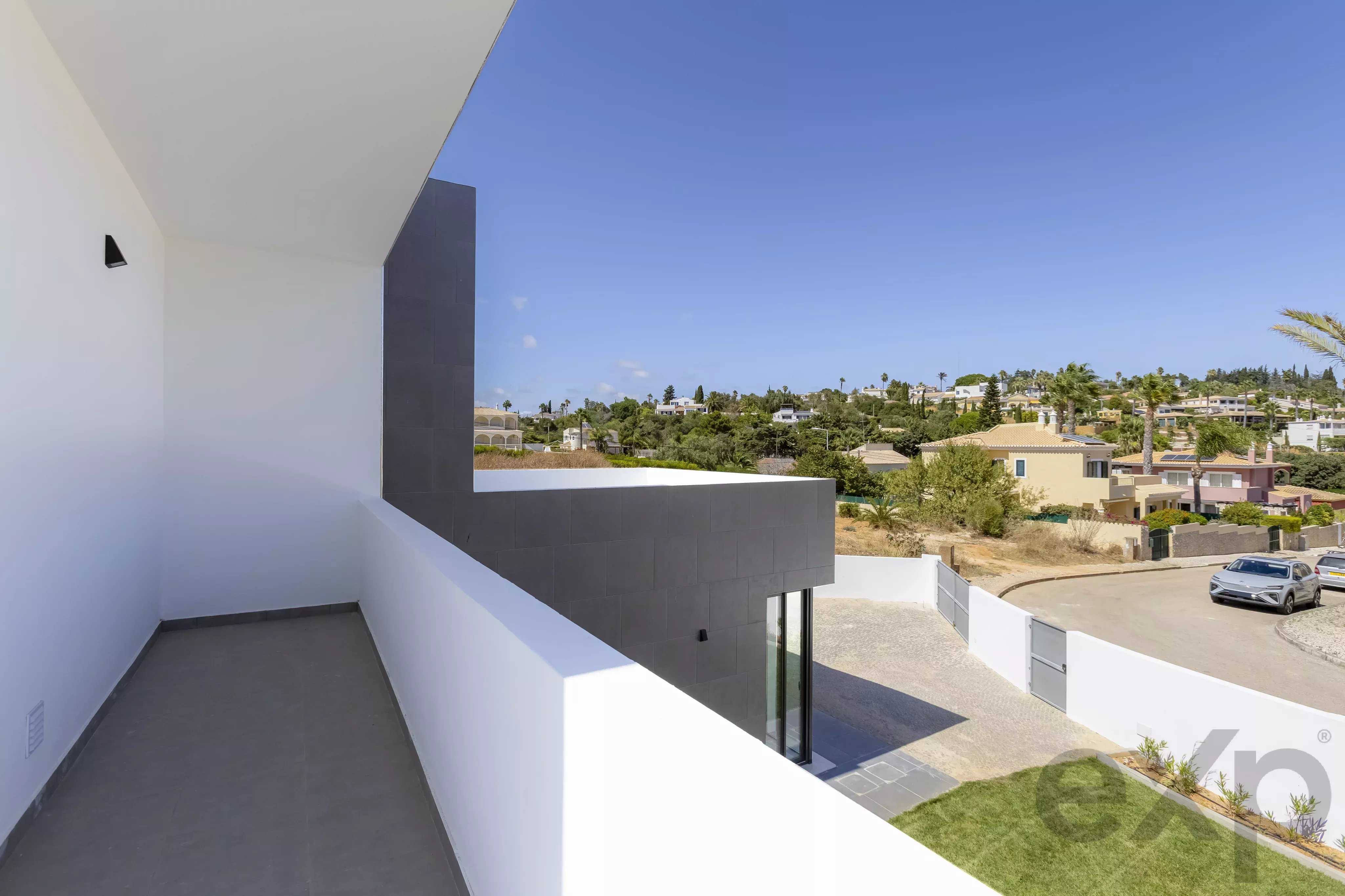 New Detached House with Private Pool, Just Steps from Meia Praia, Lagos 87275937 image 35