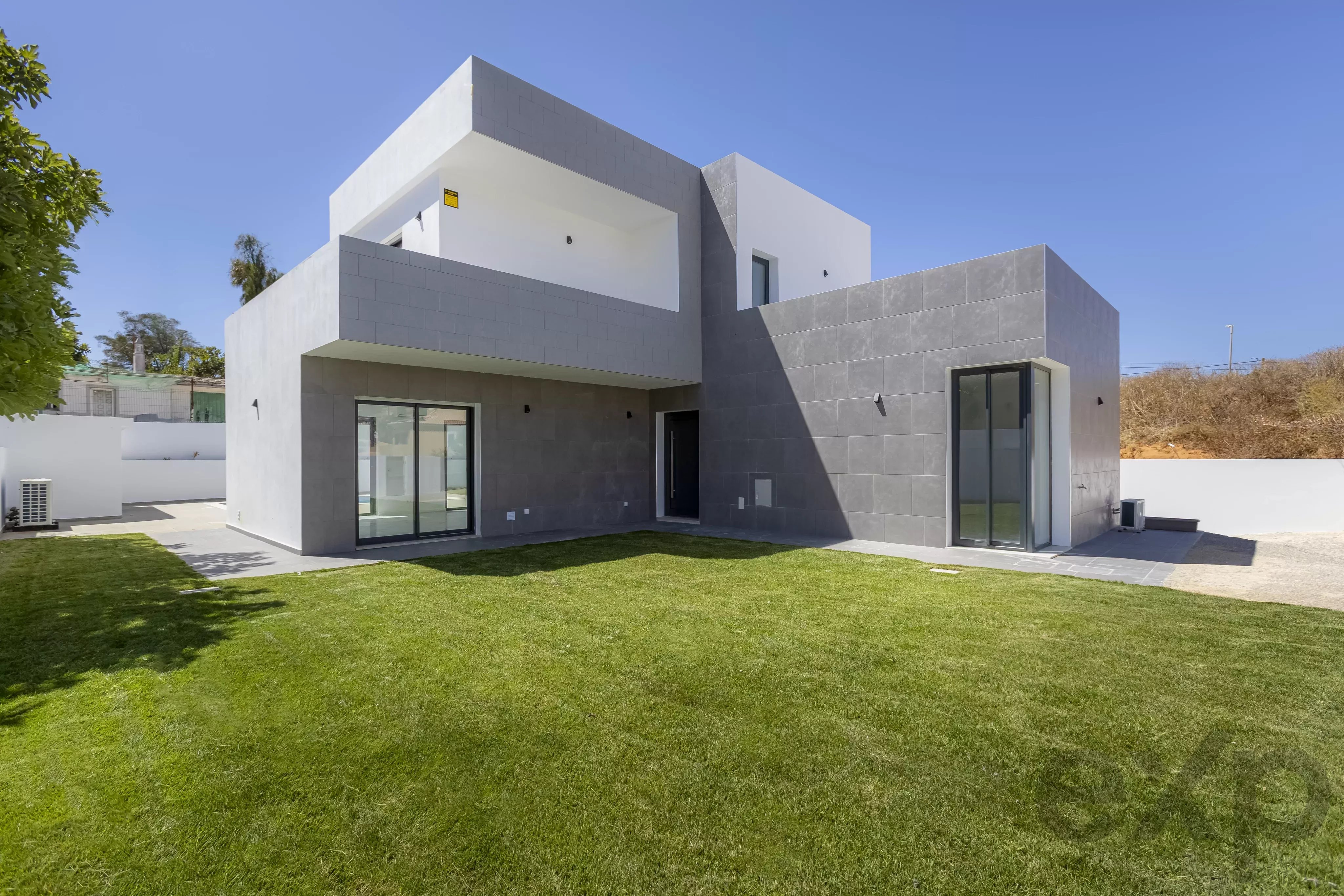 Moradia à venda em São Gonçalo de Lagos, 233 m²