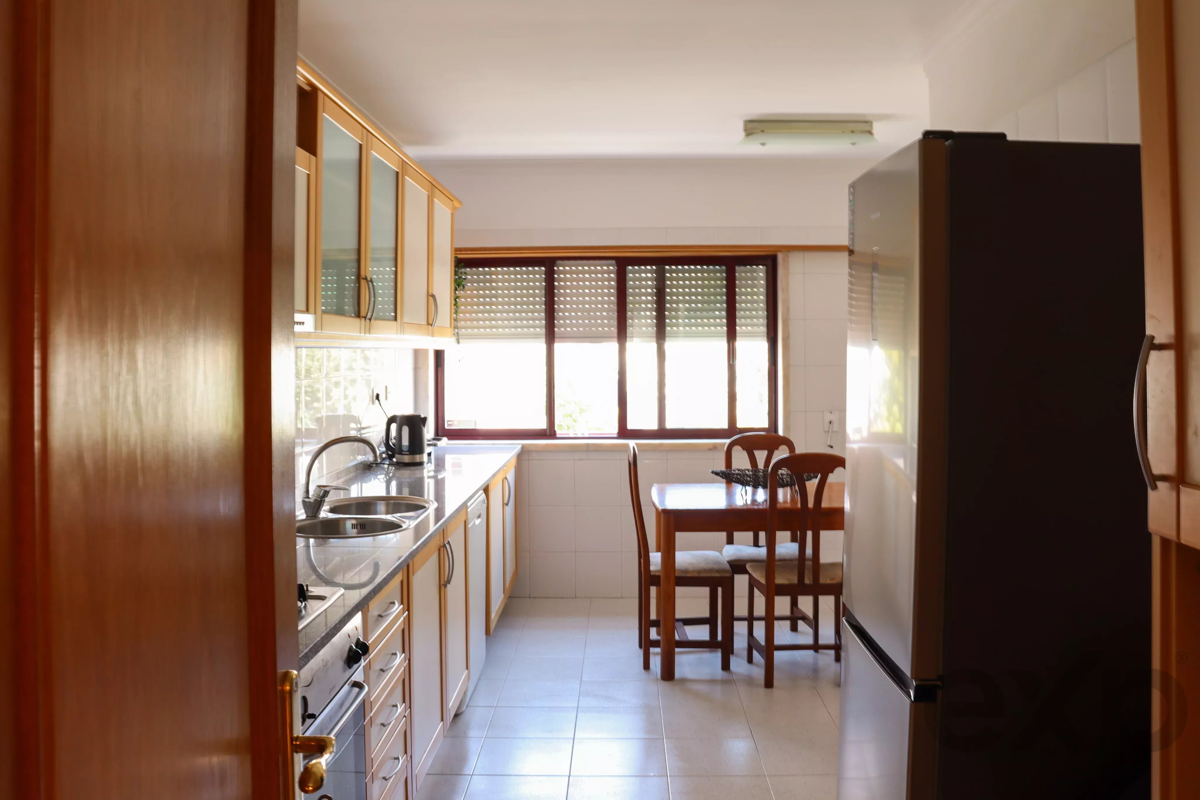 Apartamento para alugar em Ramada e Caneças, 95 m²