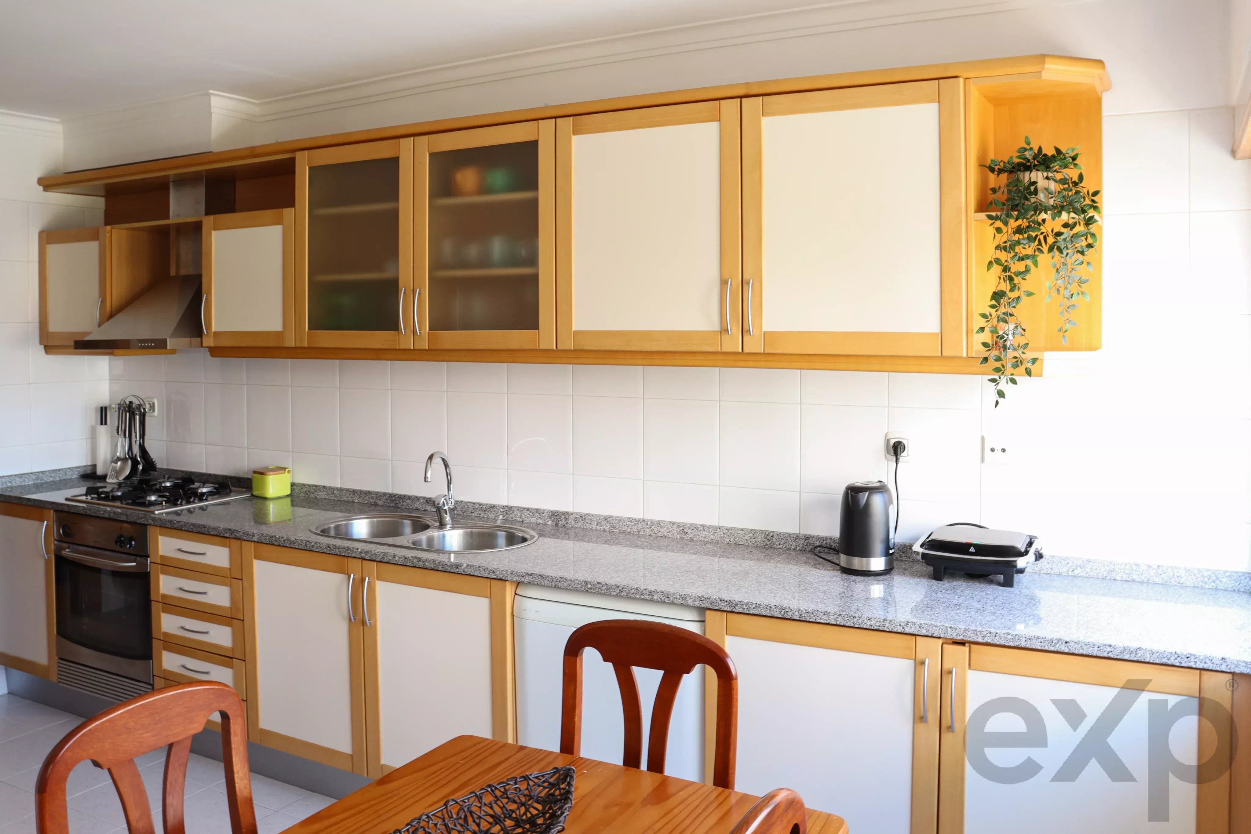 Apartamento para alugar em Ramada e Caneças, 95 m²