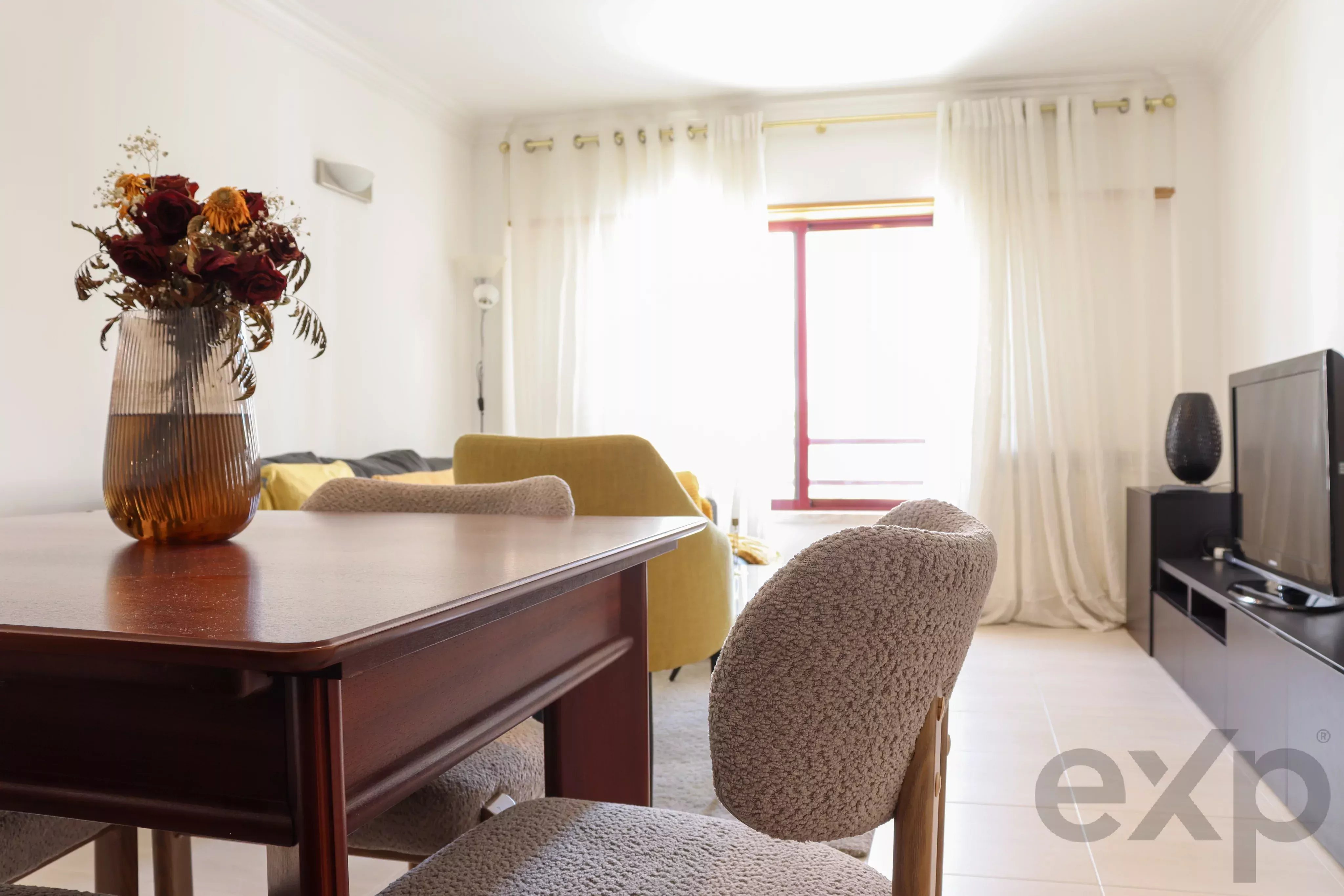 Apartamento para alugar em Ramada e Caneças, 95 m²
