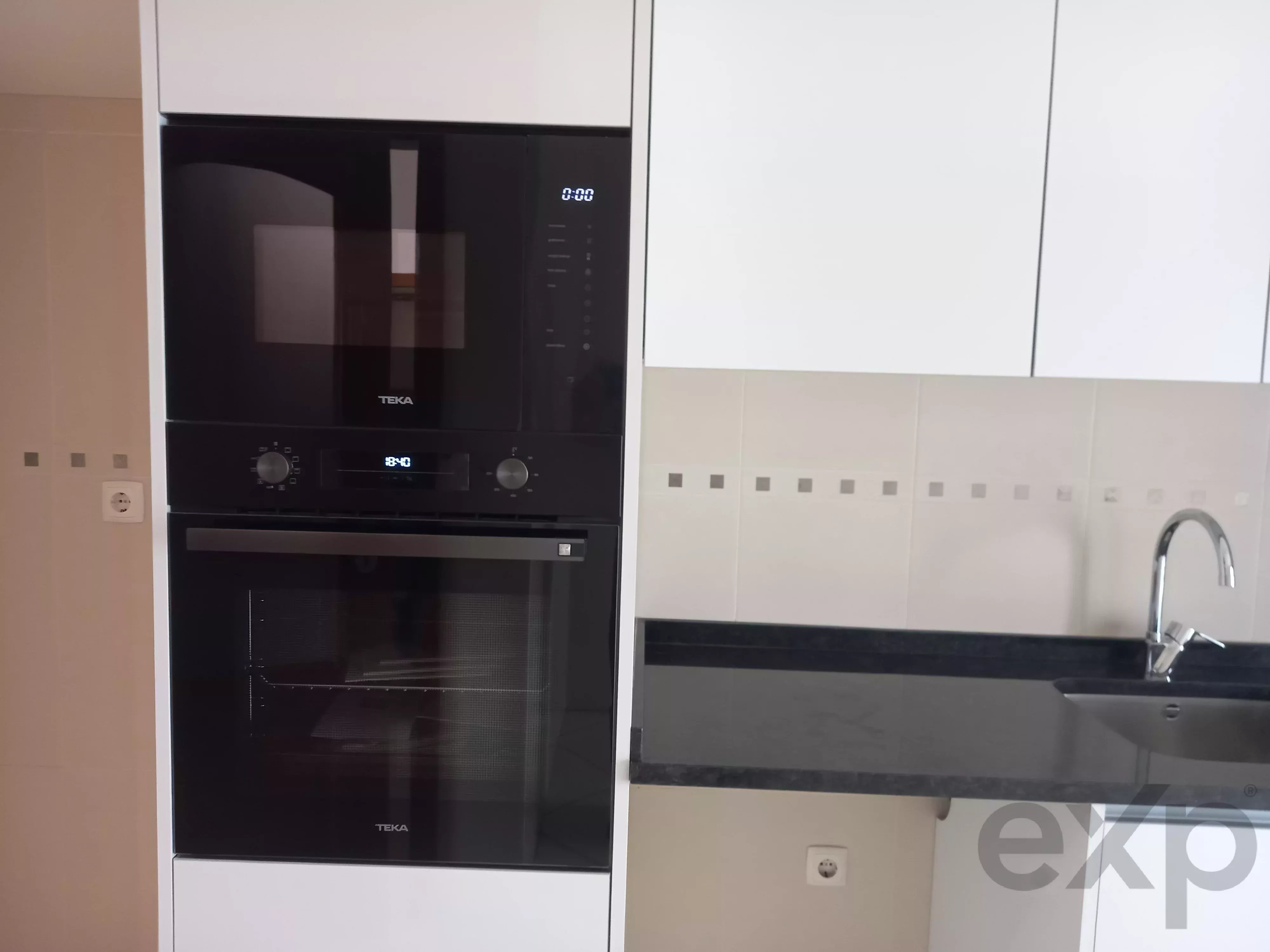Apartamento T2 Remodelado na Baixa da Banheira – Conforto, Modernidade e Garagem Privativa e Arrecadação 87282355 image 15