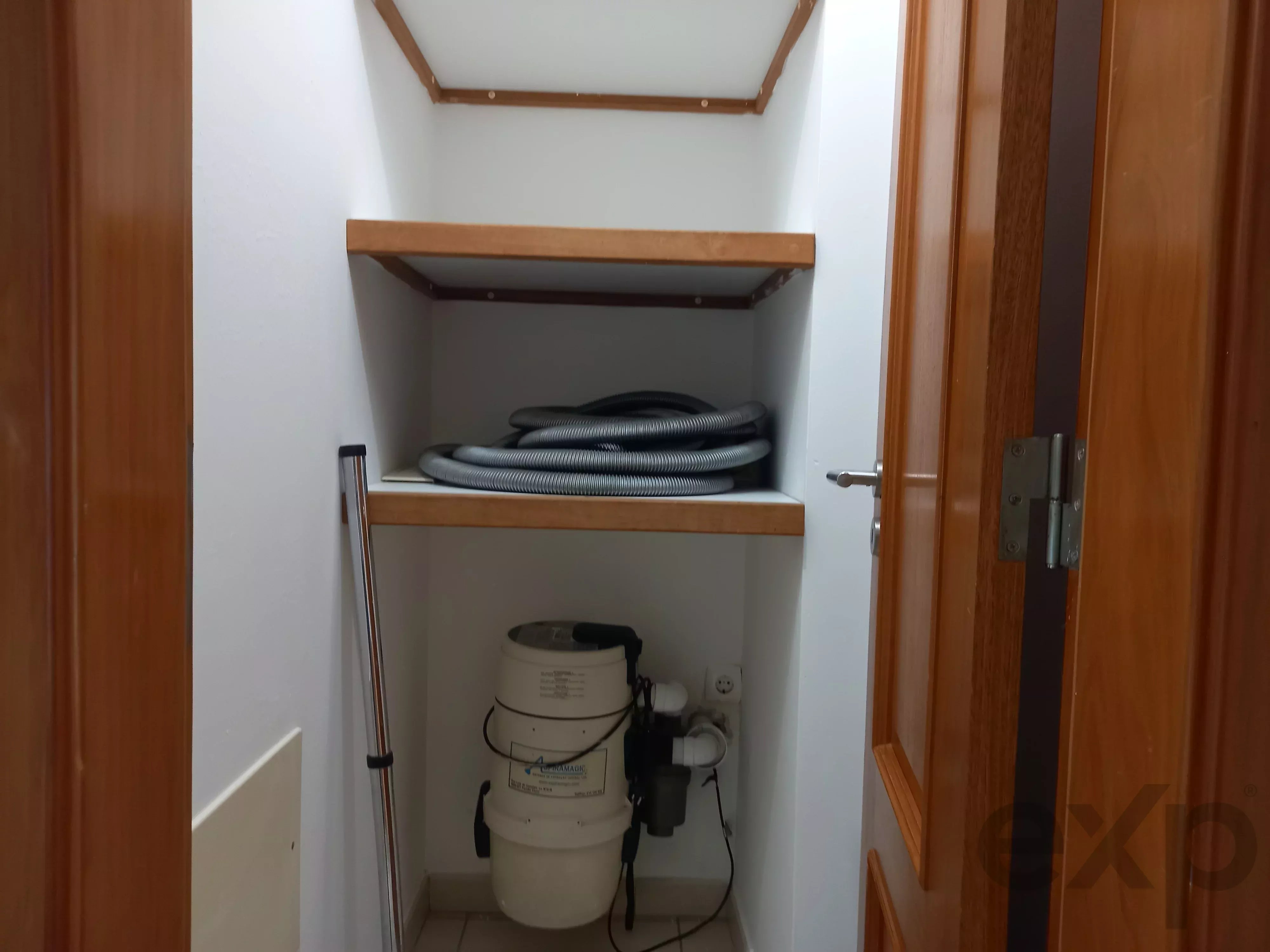 Apartamento T2 Remodelado na Baixa da Banheira – Conforto, Modernidade e Garagem Privativa e Arrecadação 87282355 image 13