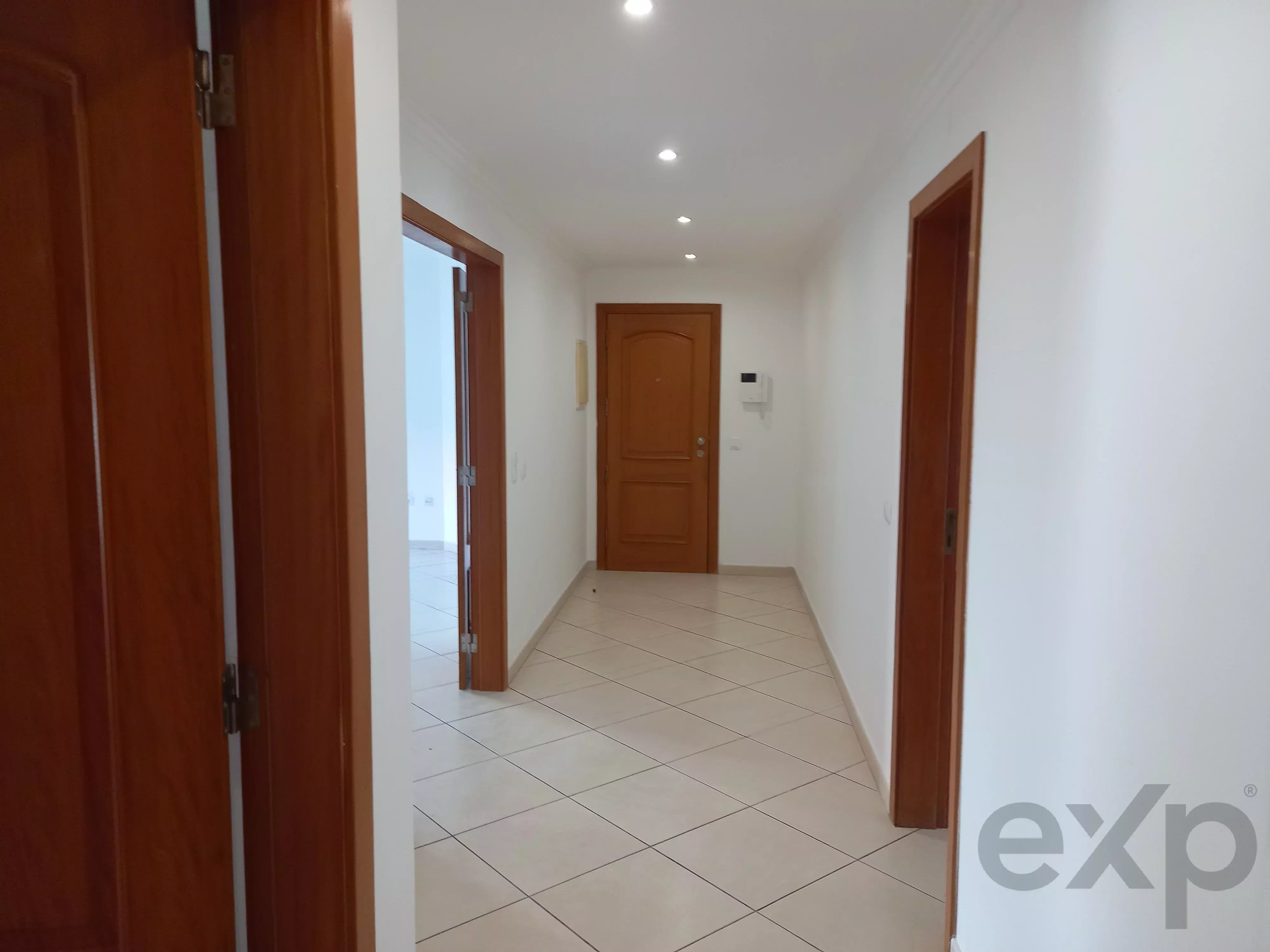 Apartamento à venda em Baixa da Banheira e Vale da Amoreira, 90 m²