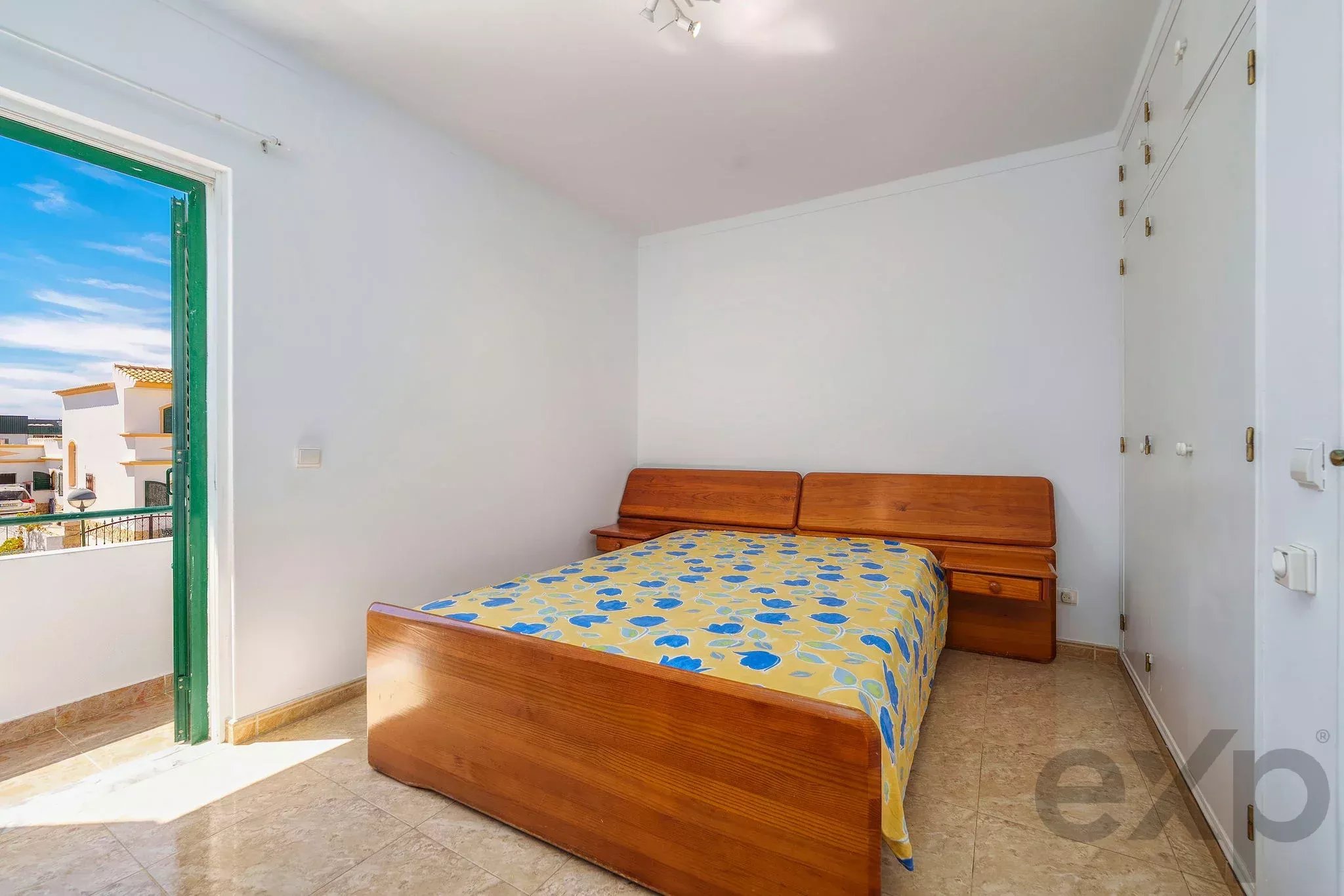 Moradia T2+1 com quintal e terraços com vista mar em Olhão, junto à Ria Formosa! 87332254 image 17
