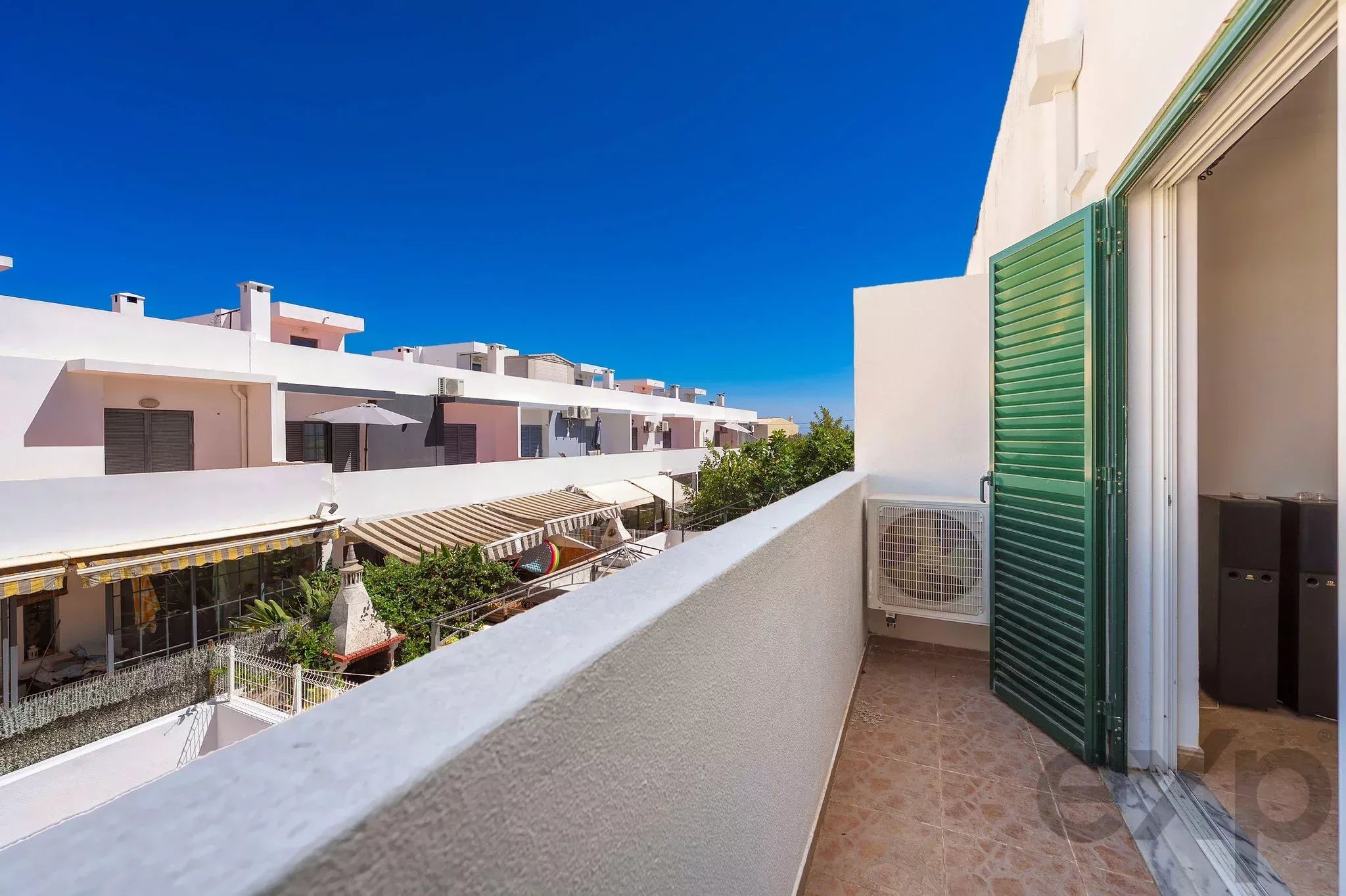 Moradia T2+1 com quintal e terraços com vista mar em Olhão, junto à Ria Formosa! 87332254 image 23