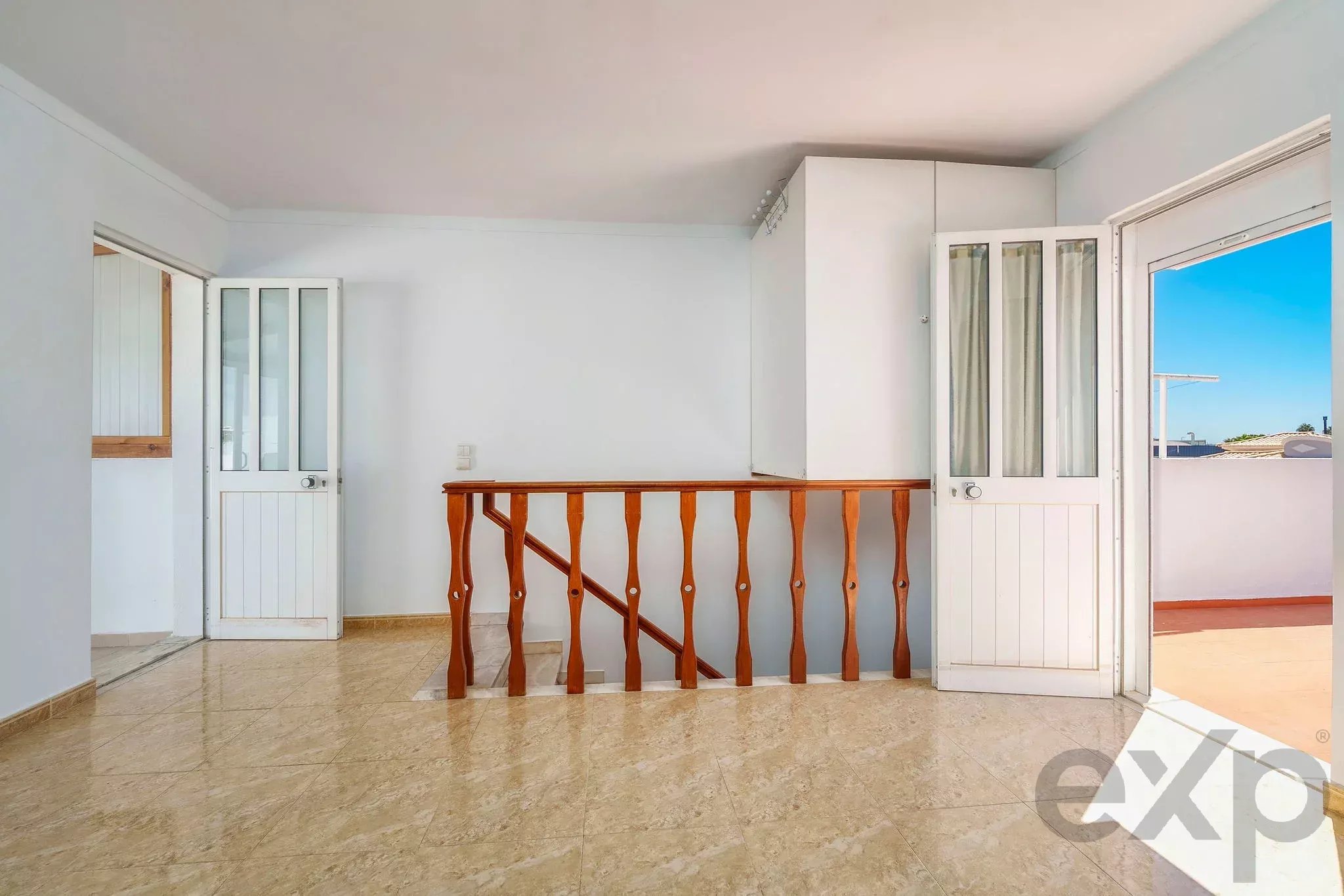 Moradia T2+1 com quintal e terraços com vista mar em Olhão, junto à Ria Formosa! 87332254 image 32