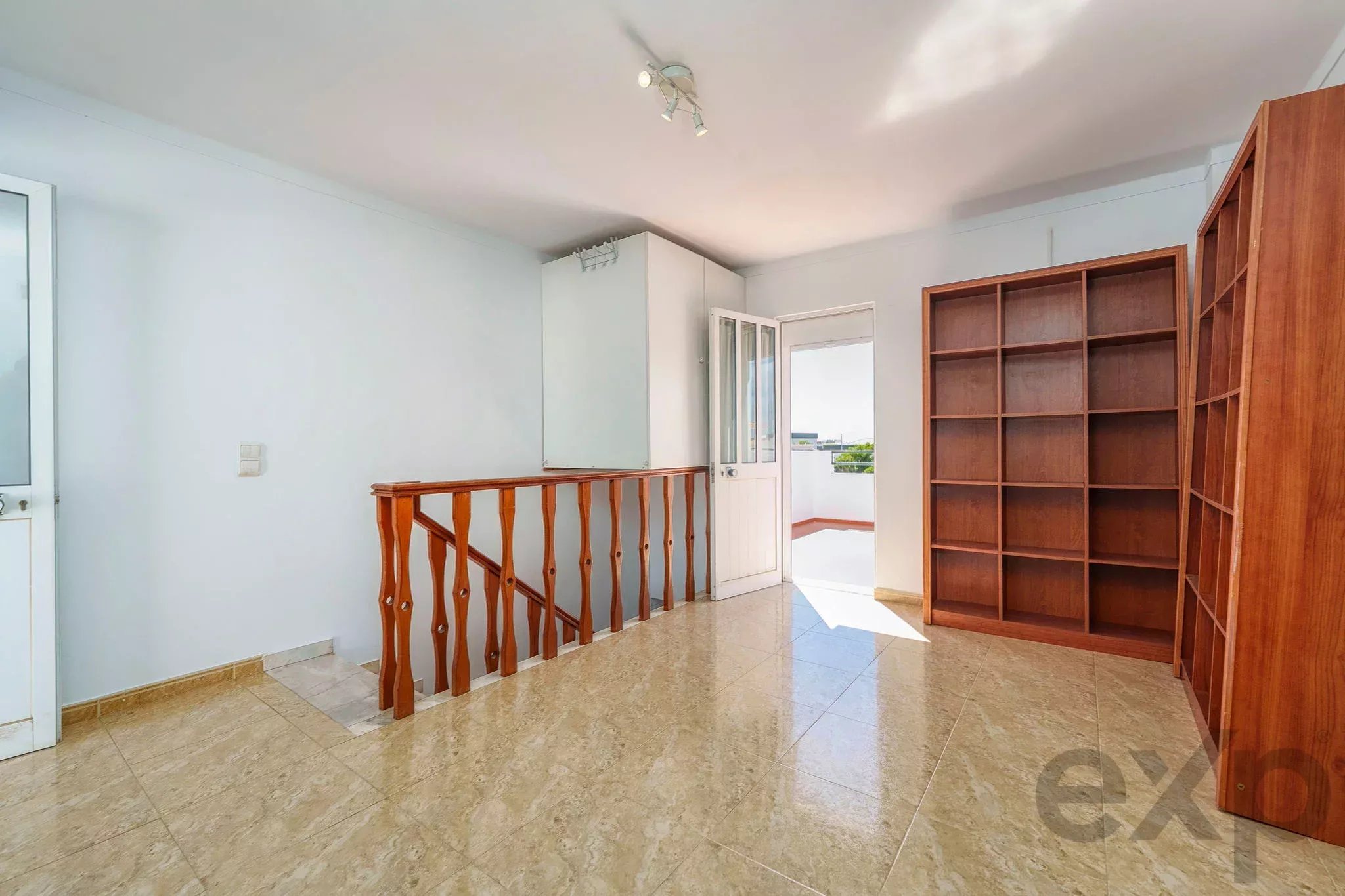 Moradia T2+1 com quintal e terraços com vista mar em Olhão, junto à Ria Formosa! 87332254 image 30