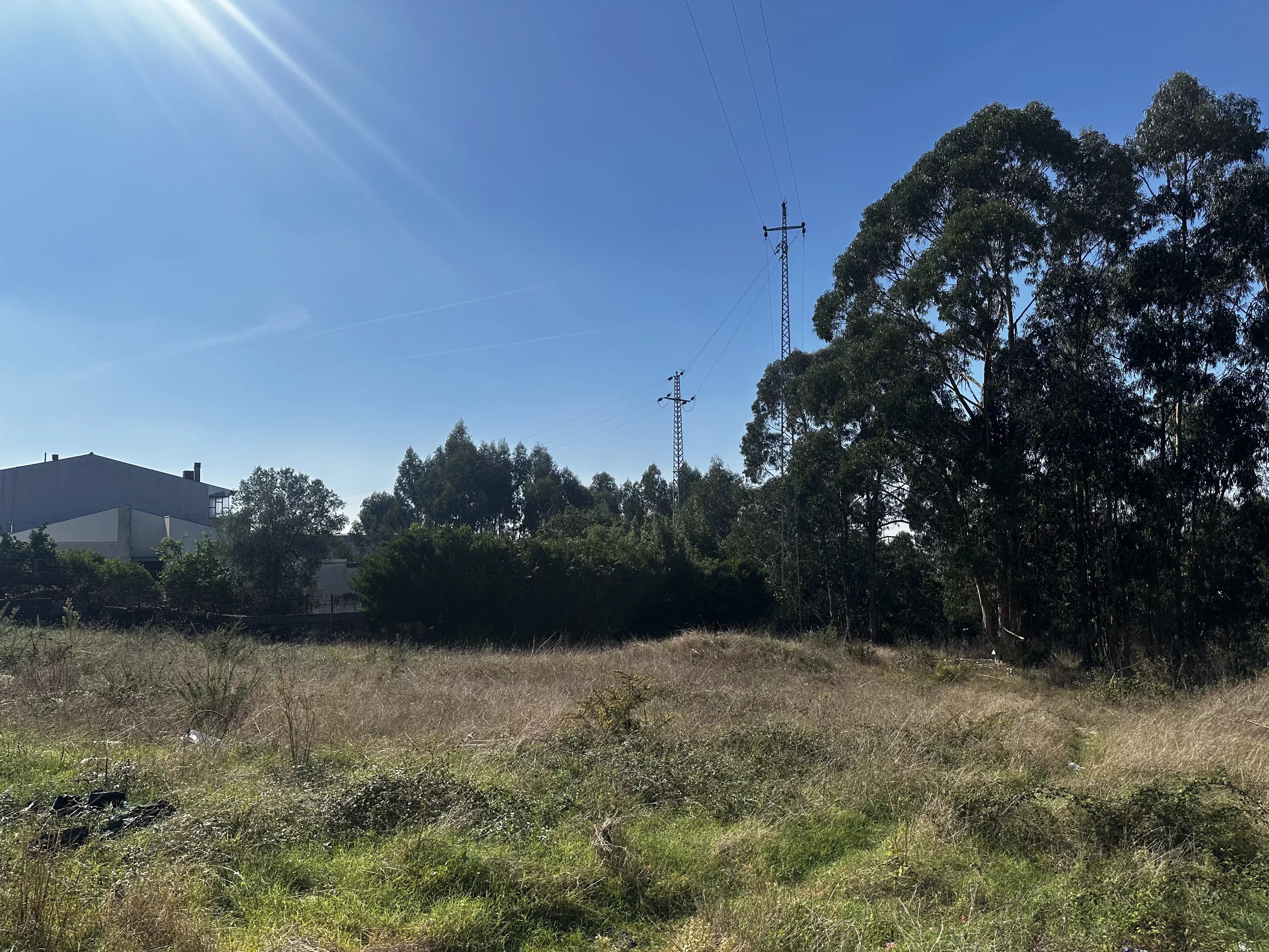 Terreno à venda em Cidade da Maia, 2705 m²
