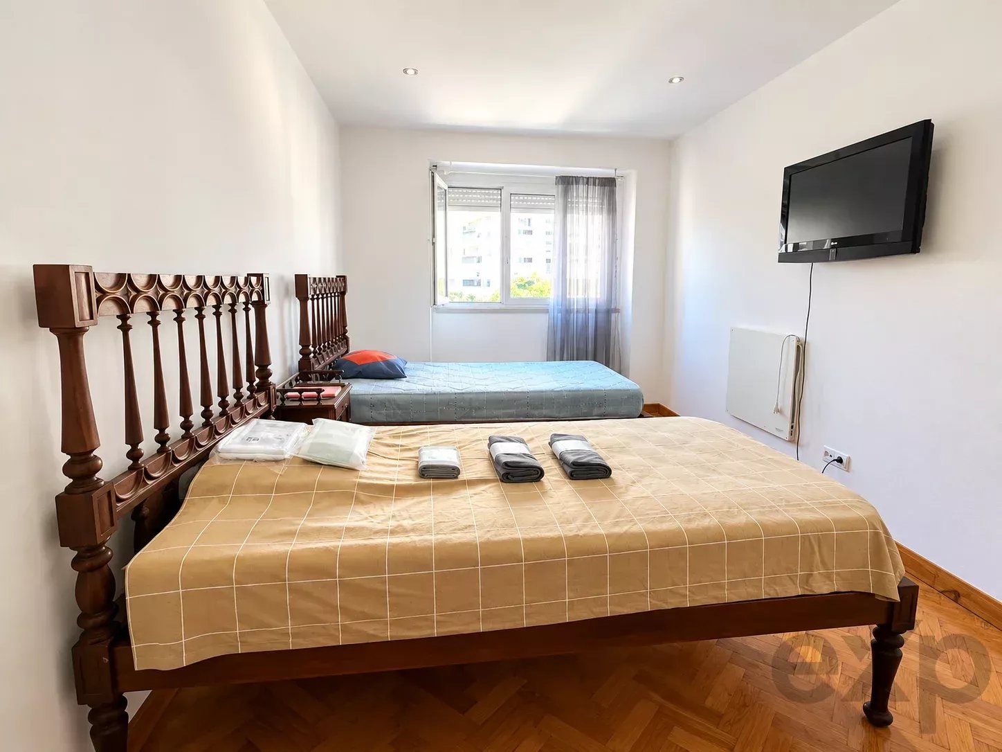 T2+1 de Gaveto em Alvalade com Sótão de Grande Dimensão,  Potencial de Valorização e Rentabilização 87339194 image 3