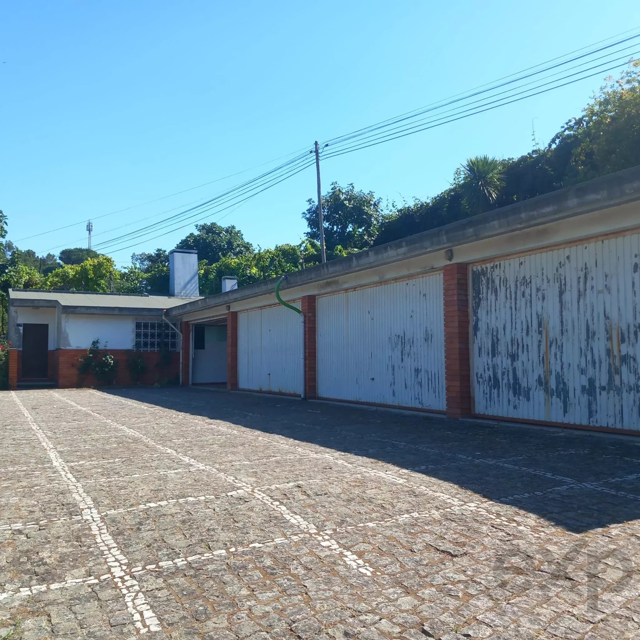 Terreno à venda em Fafe, 1747 m²