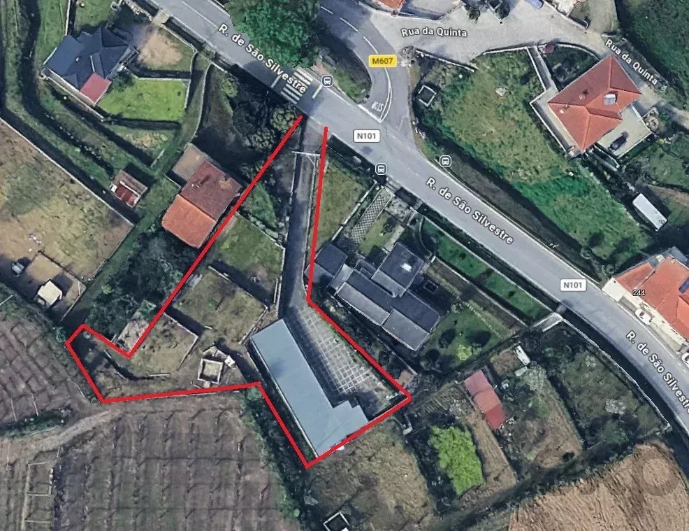 Terreno à venda em Fafe, 1747 m²