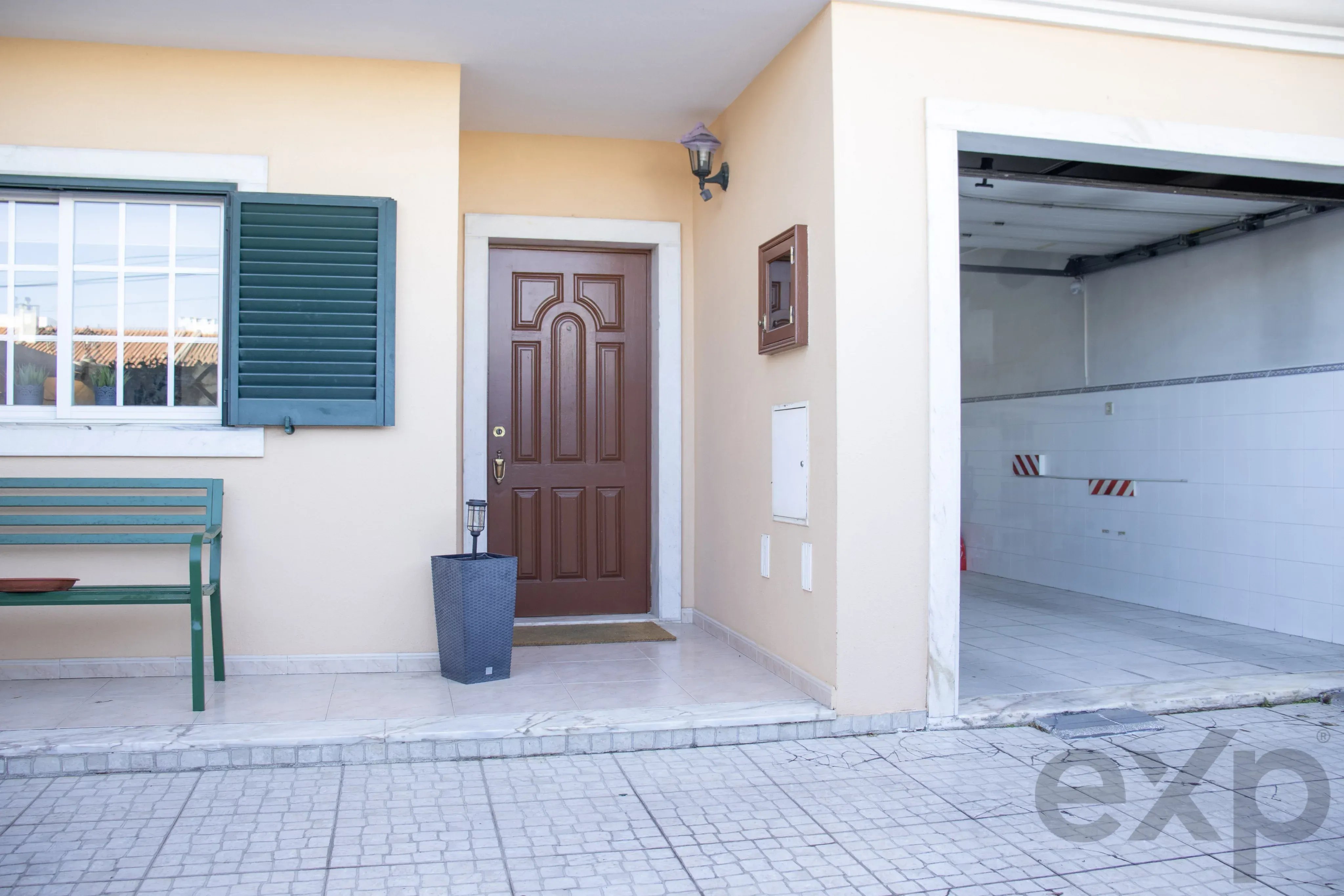 Moradia Geminada T4 em Varge Mondar, Rio de Mouro 87350876 image 2