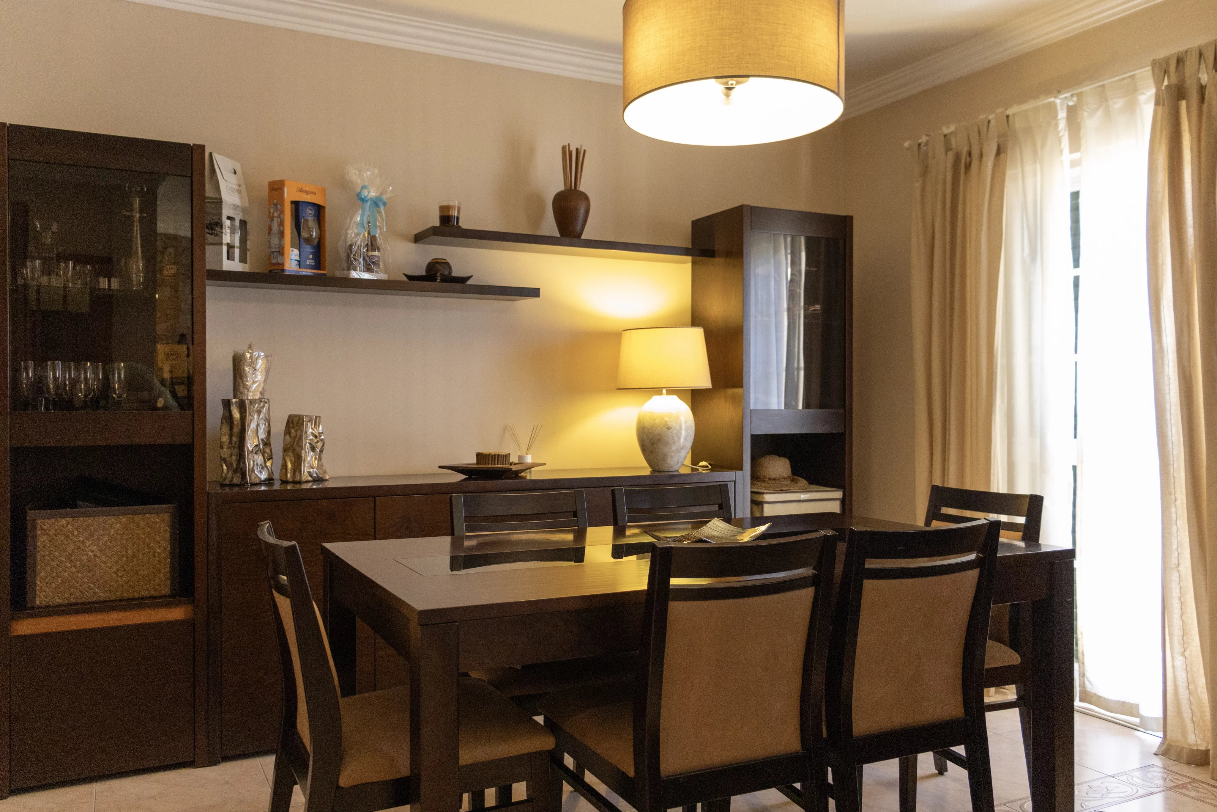 Residential House for sale in Rio de Mouro, 226 m²