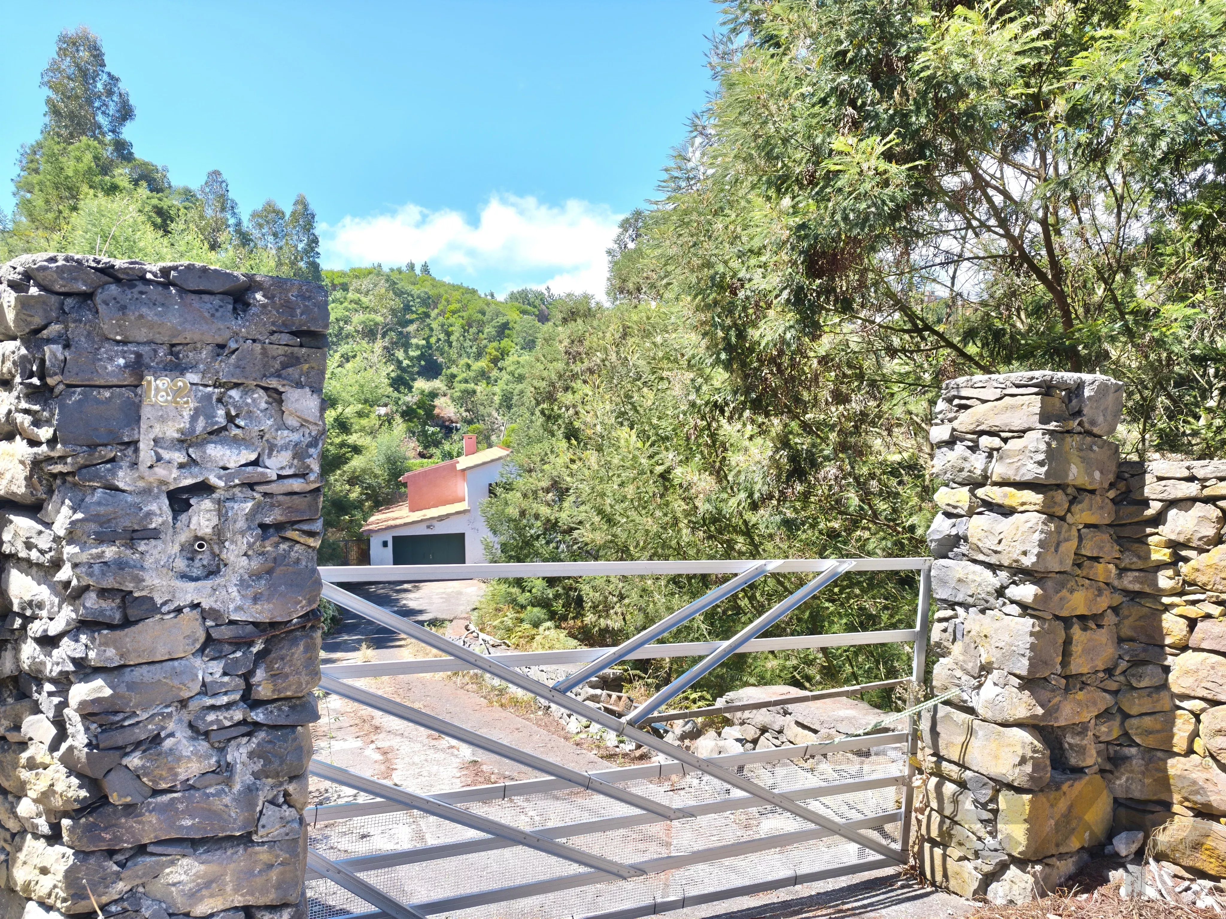 Moradia à venda em Camacha, 100 m²