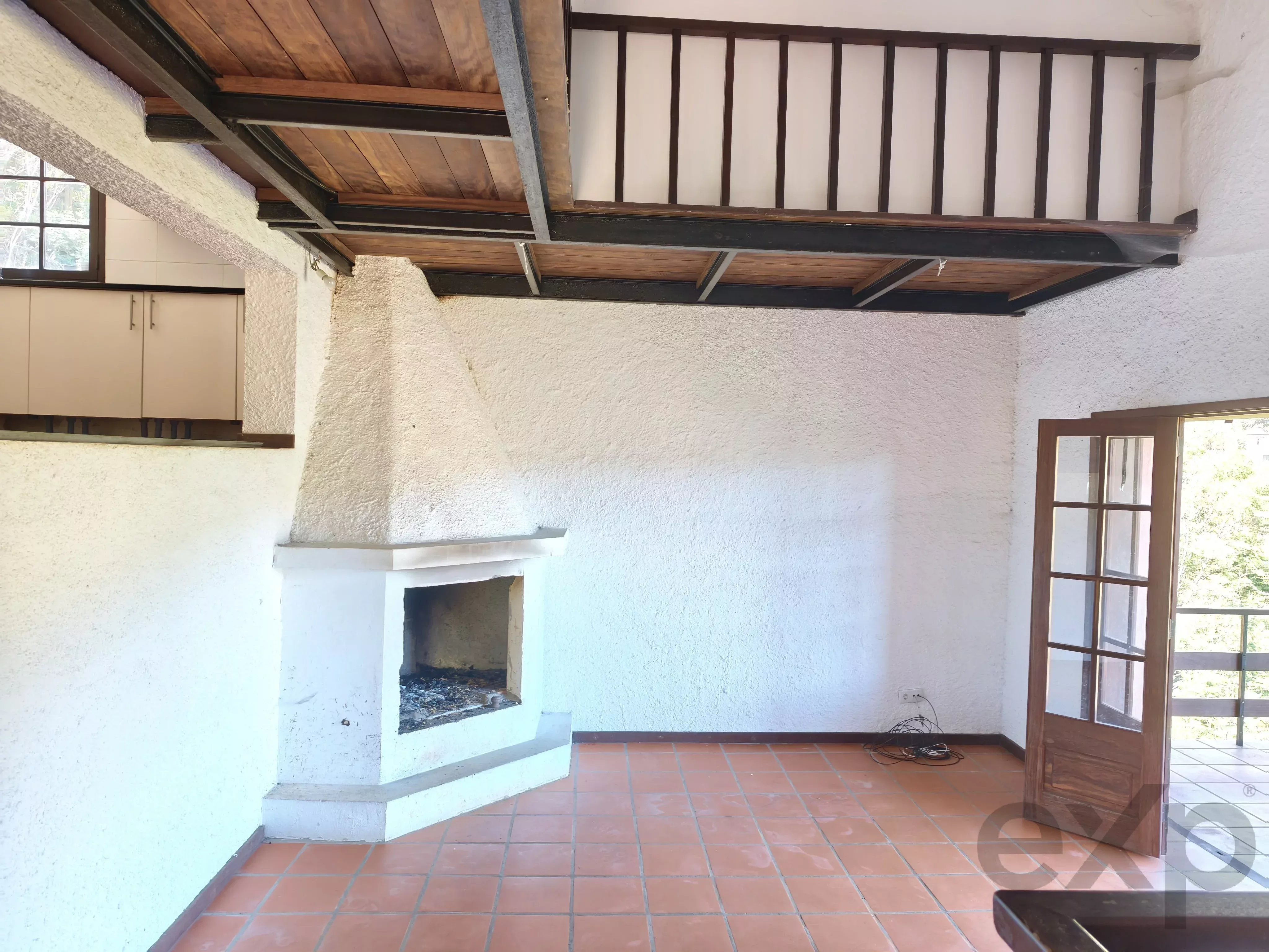 Moradia à venda em Camacha, 100 m²