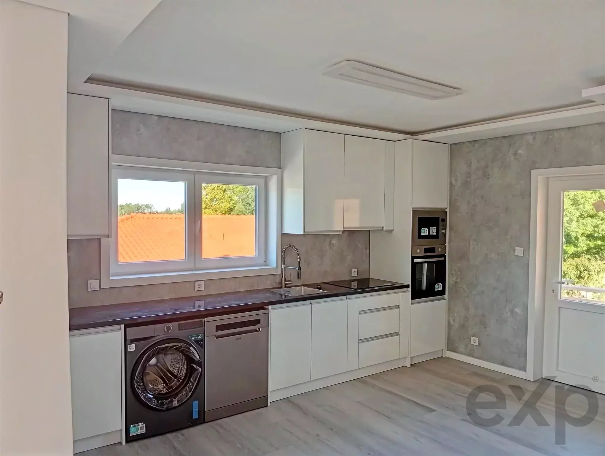 Moradia à venda em Santa Maria de Lamas, 169 m²
