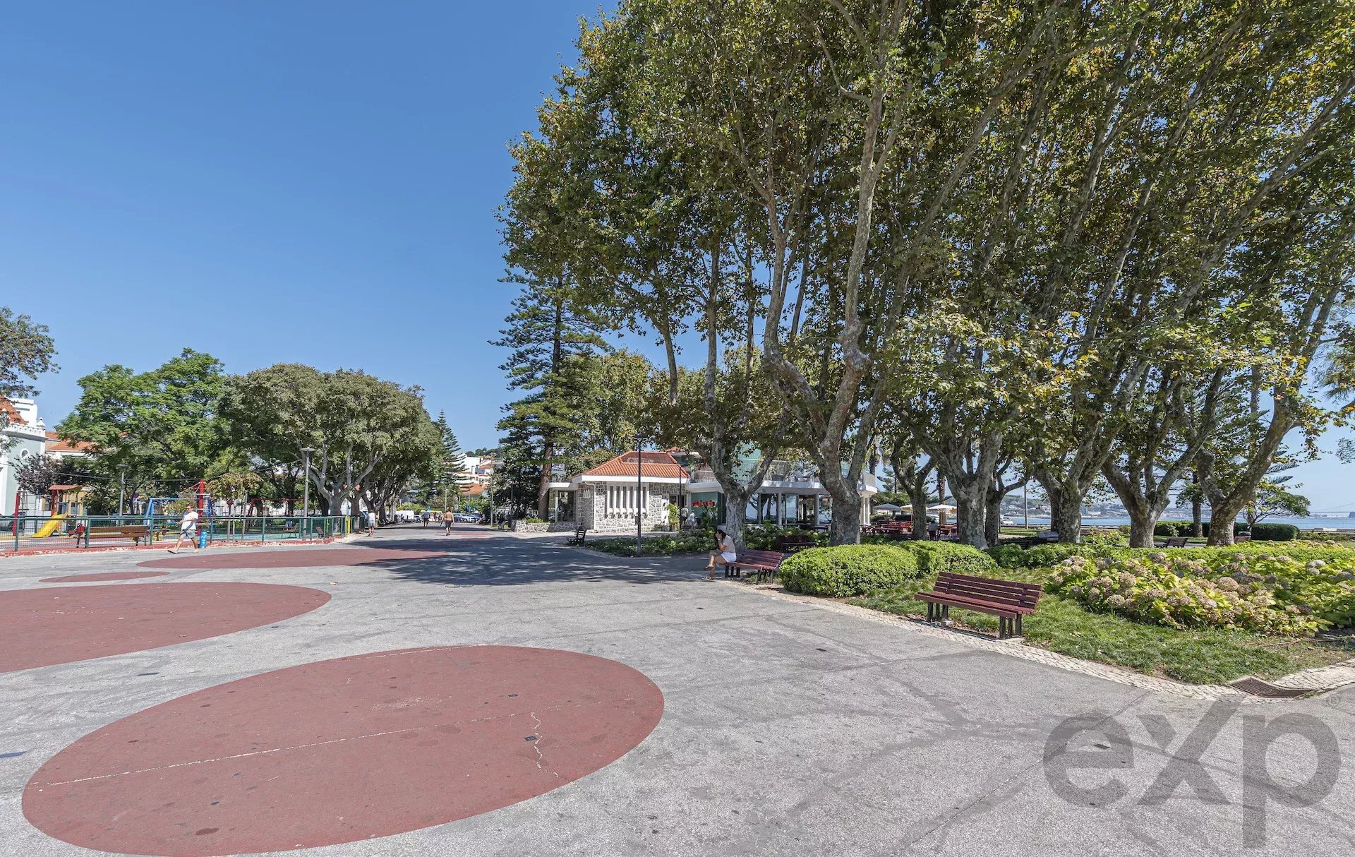 Impressionante e moderna moradia de três pisos em Paço de Arcos 87354677 image 39