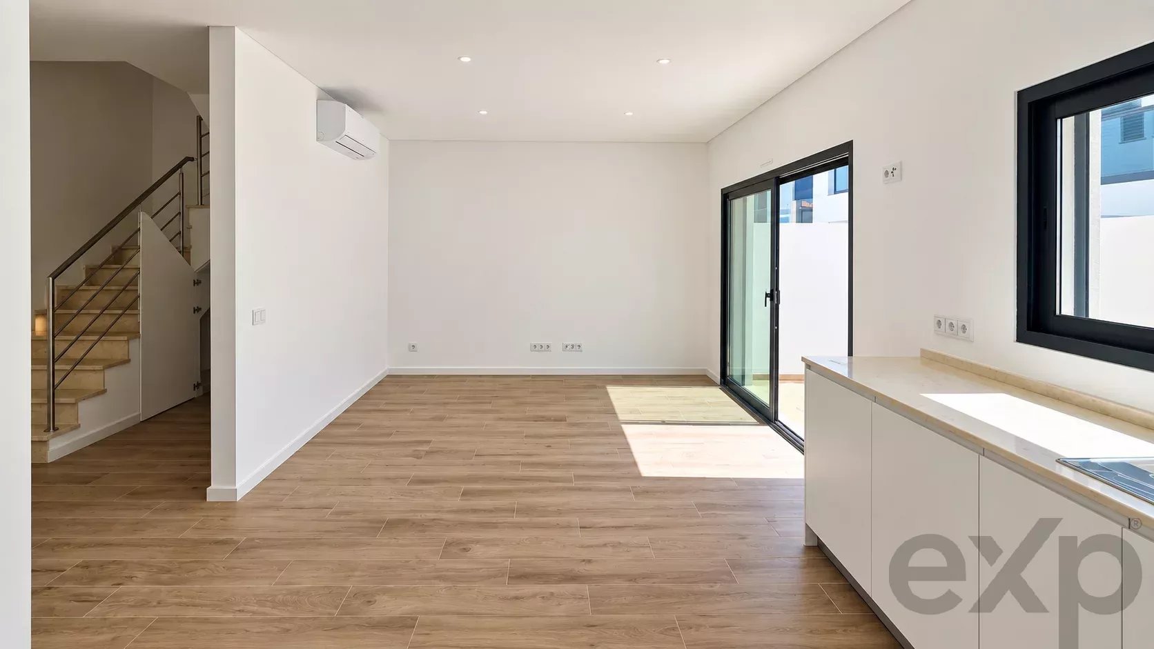 Moradia for sale in Moncarapacho e Fuseta, 85 m²