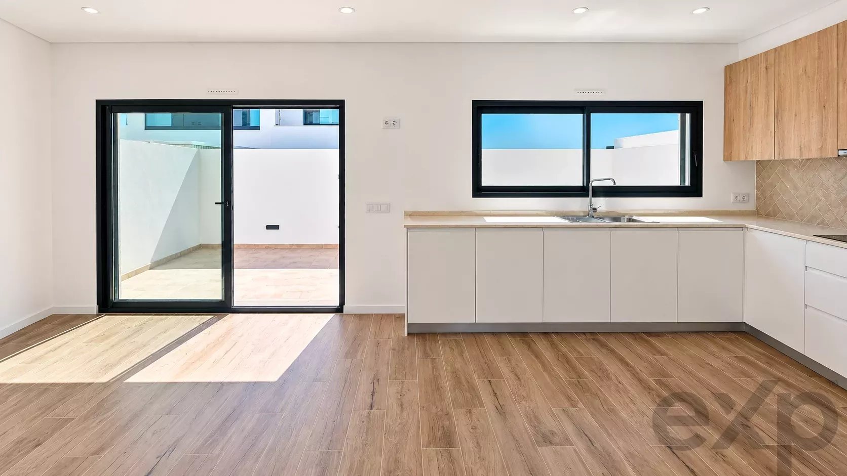 Moradia for sale in Moncarapacho e Fuseta, 85 m²