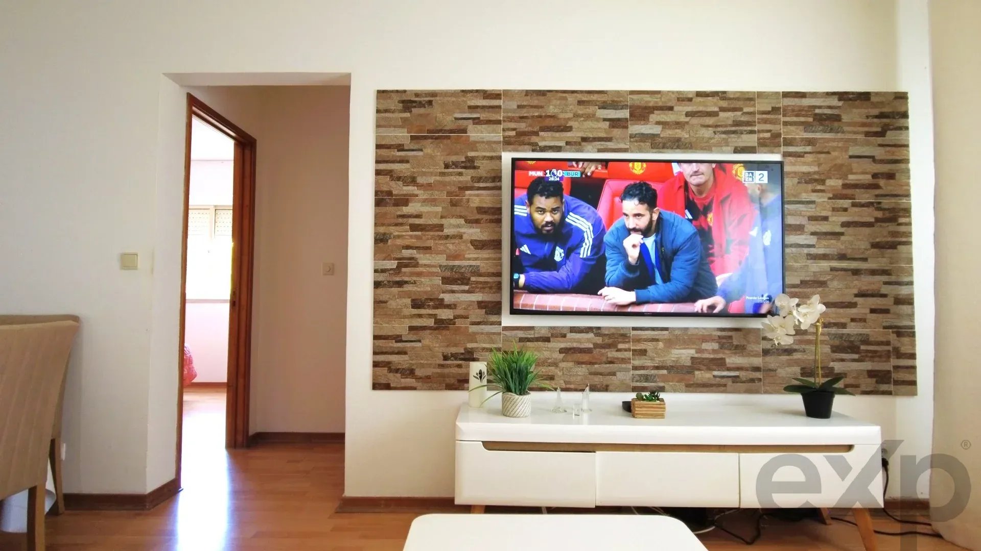 Apartment for rent in Santo António dos Cavaleiros e Frielas, 53 m²