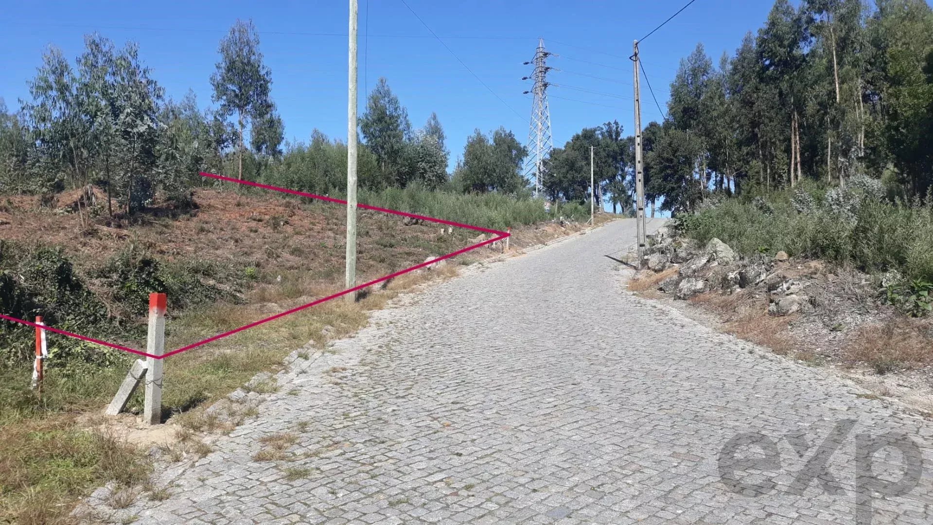 Terreno for sale in Canelas, 2240 m²