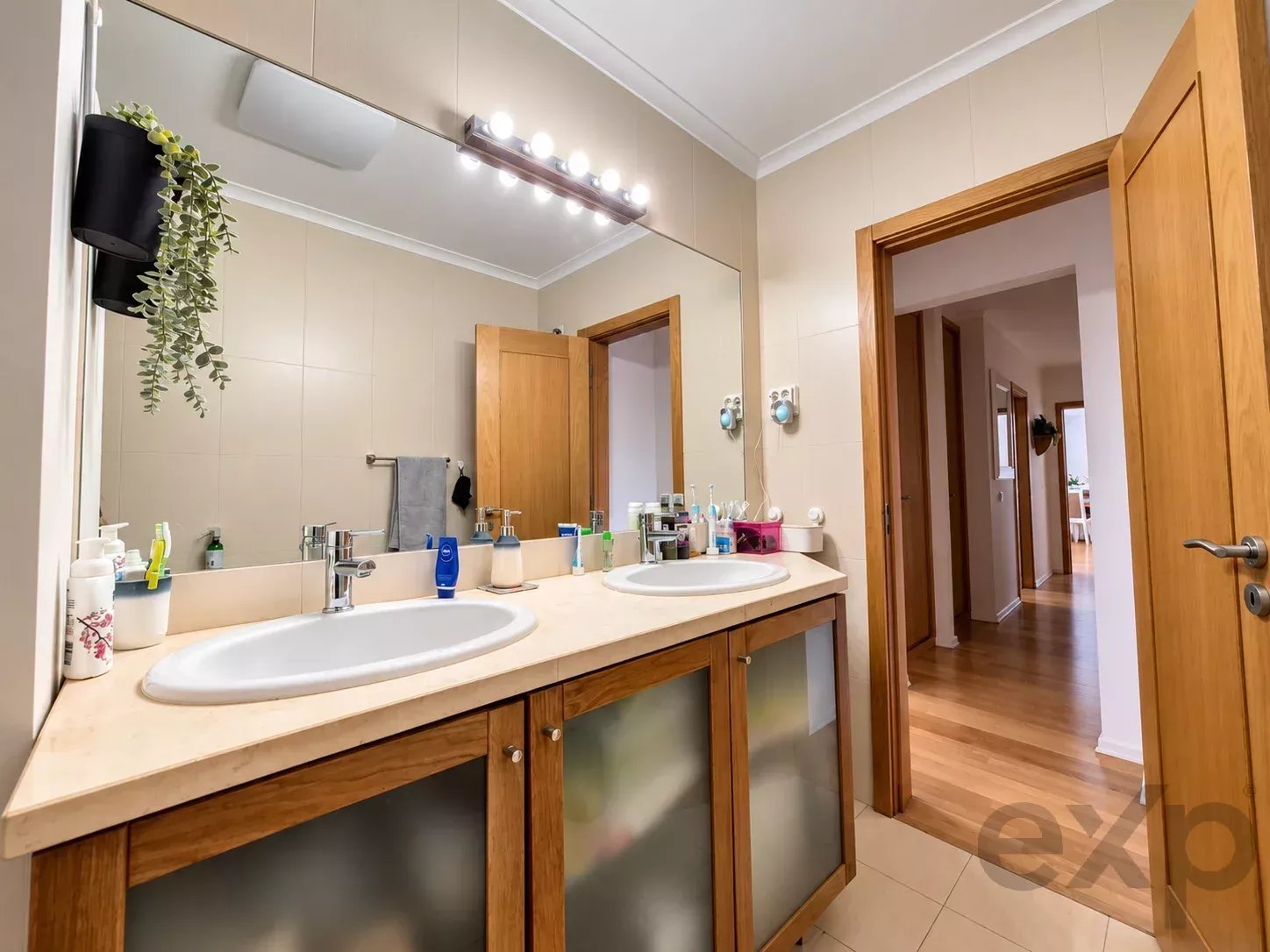 Apartamento T2 espaçoso e luminoso em condomínio fechado com piscina, estacionamento privativo 87359054 image 23