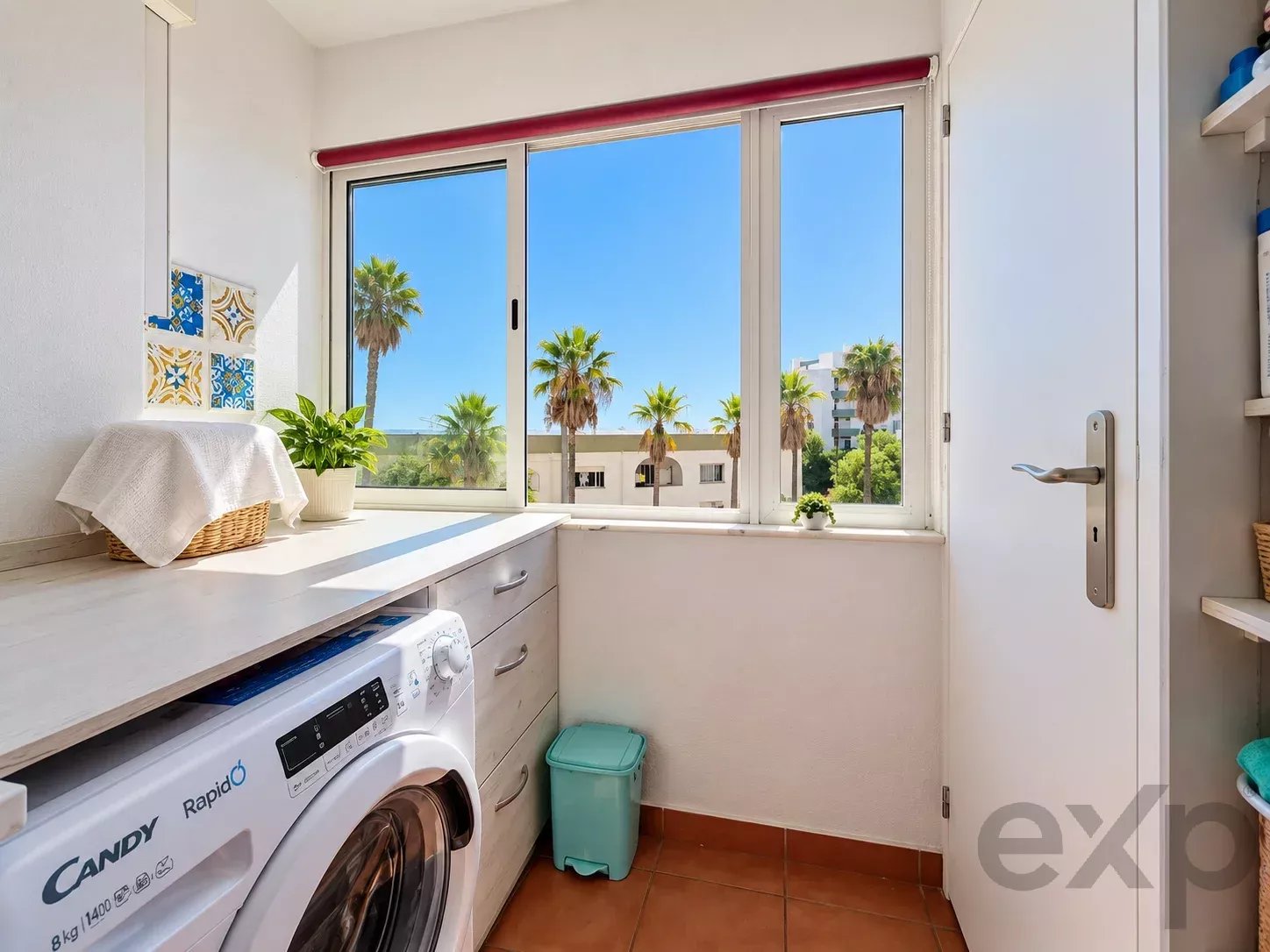 Apartamento T2 espaçoso e luminoso em condomínio fechado com piscina, estacionamento privativo 87359054 image 15
