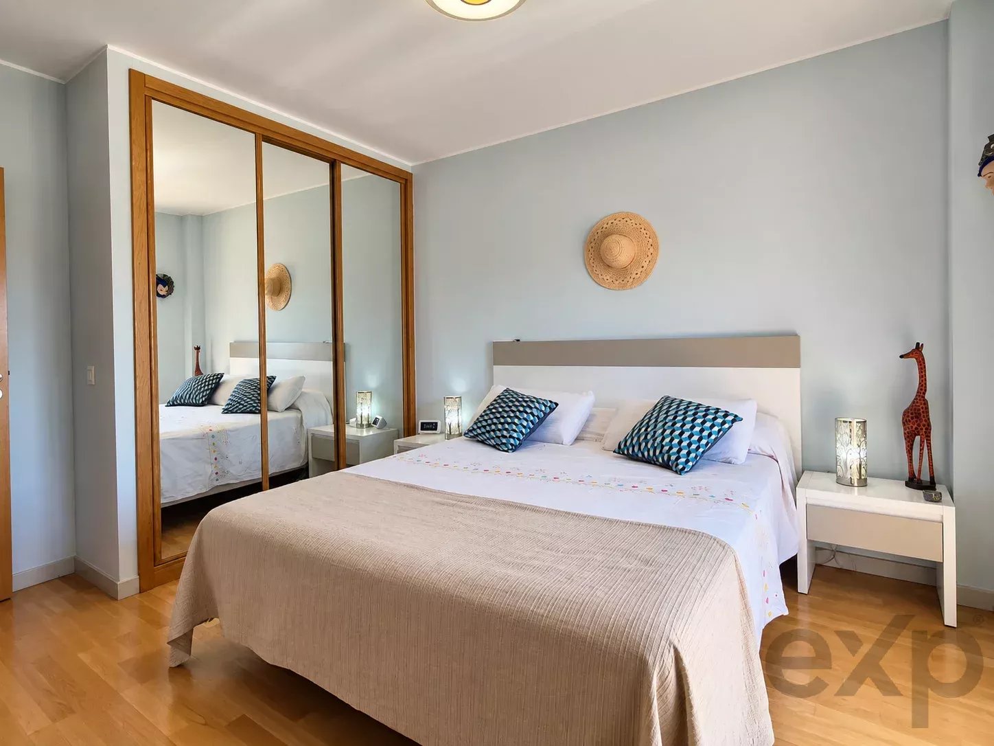 Apartamento T2 espaçoso e luminoso em condomínio fechado com piscina, estacionamento privativo 87359054 image 18